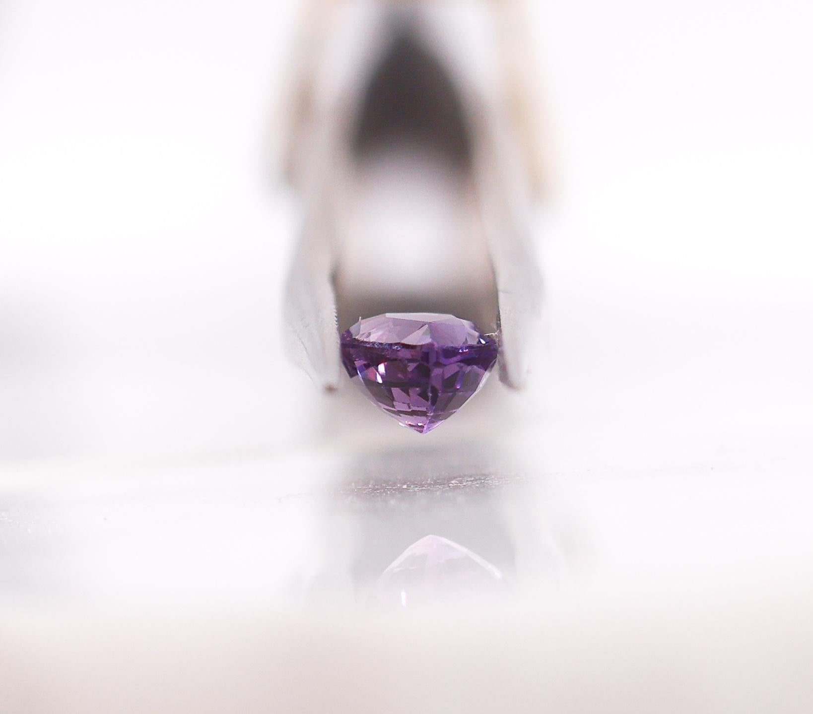 Taglio a goccia 0,92 carati di ametista viola, gemma sciolta a forma di pera 7x5 mm in vendita