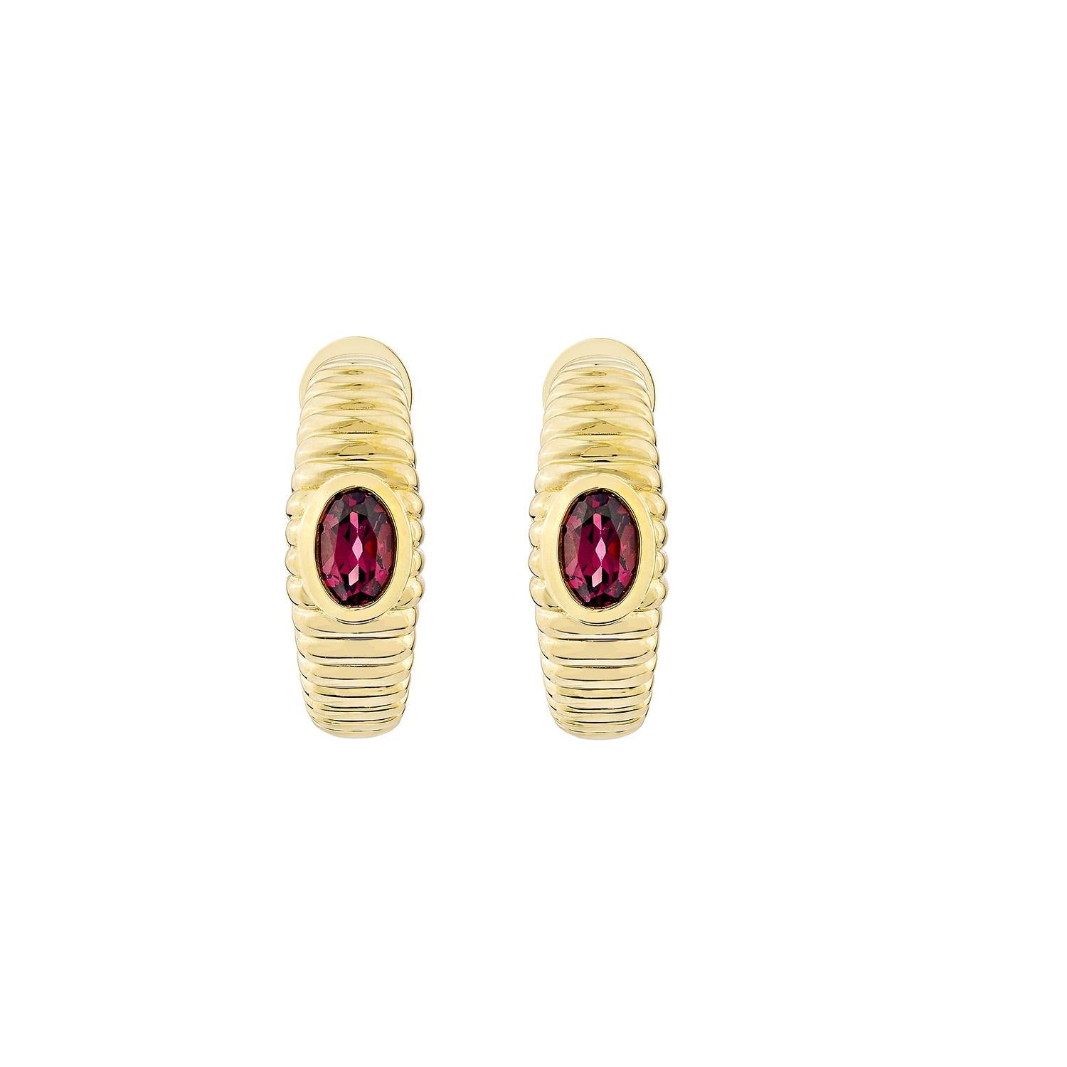 Contemporain Sunita Nahata Rhodolite 0.92 carats Bague fantaisie en or jaune 18 carats. en vente