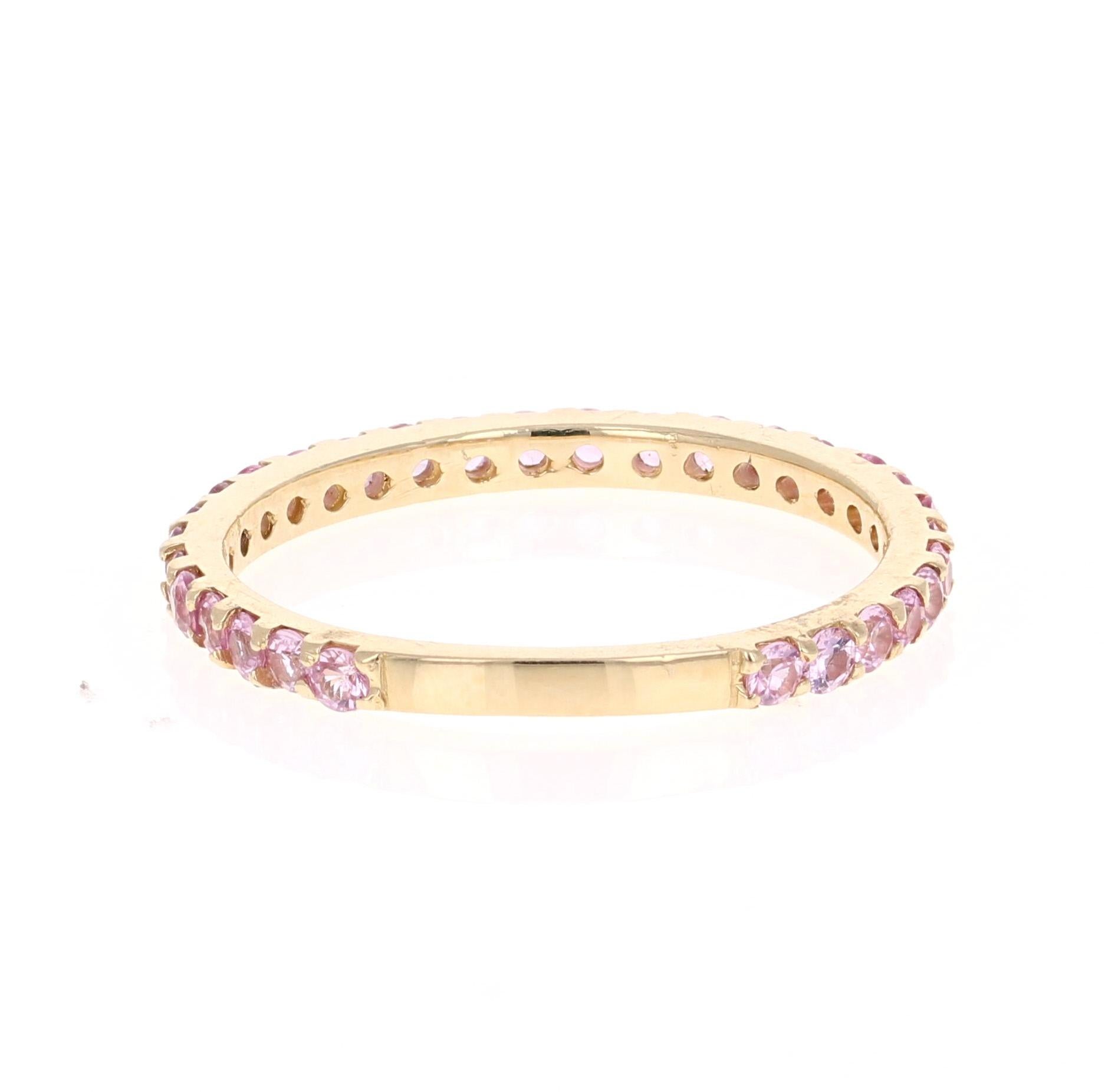 0.92 Carat Round Cut Pink Sapphire Band 14 Karat Yellow Gold In New Condition For Sale In Los Angeles, CA