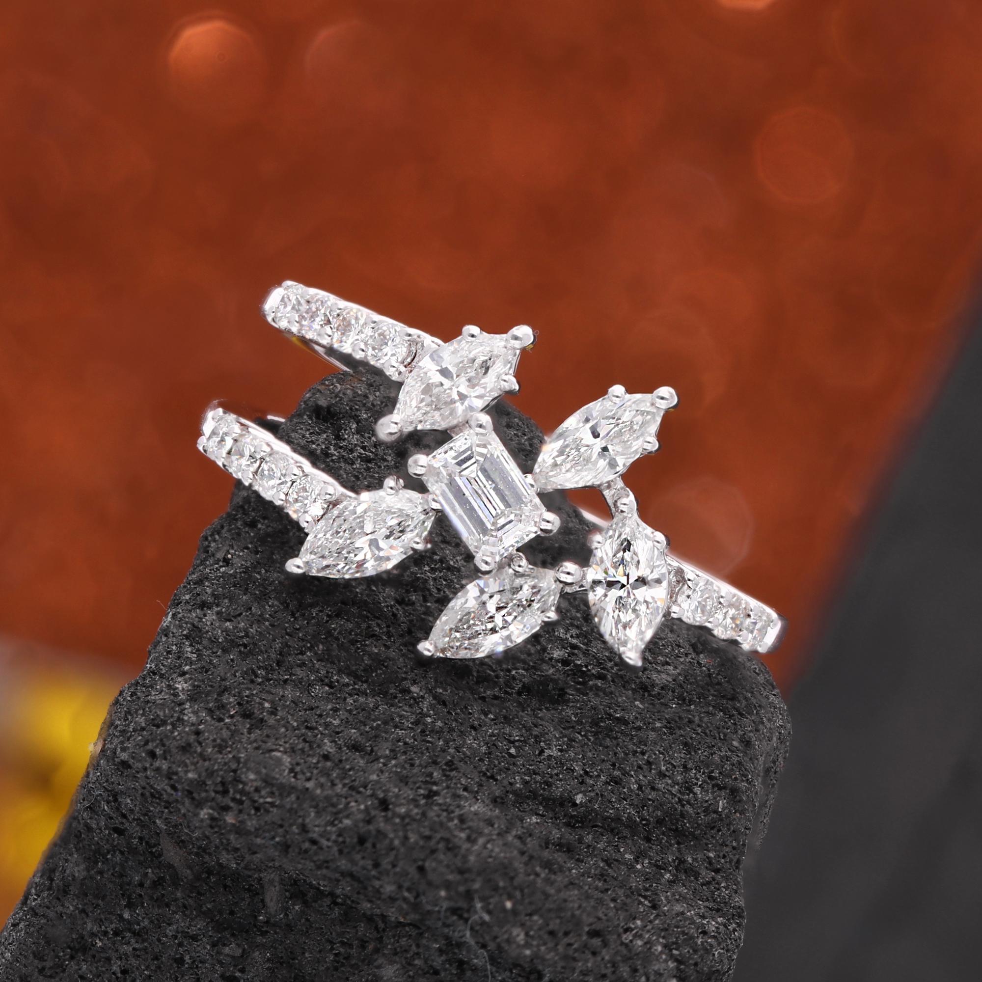 Taille émeraude Bague marquise taille émeraude de 0,92 carat SI/HI en or blanc 18 carats en vente