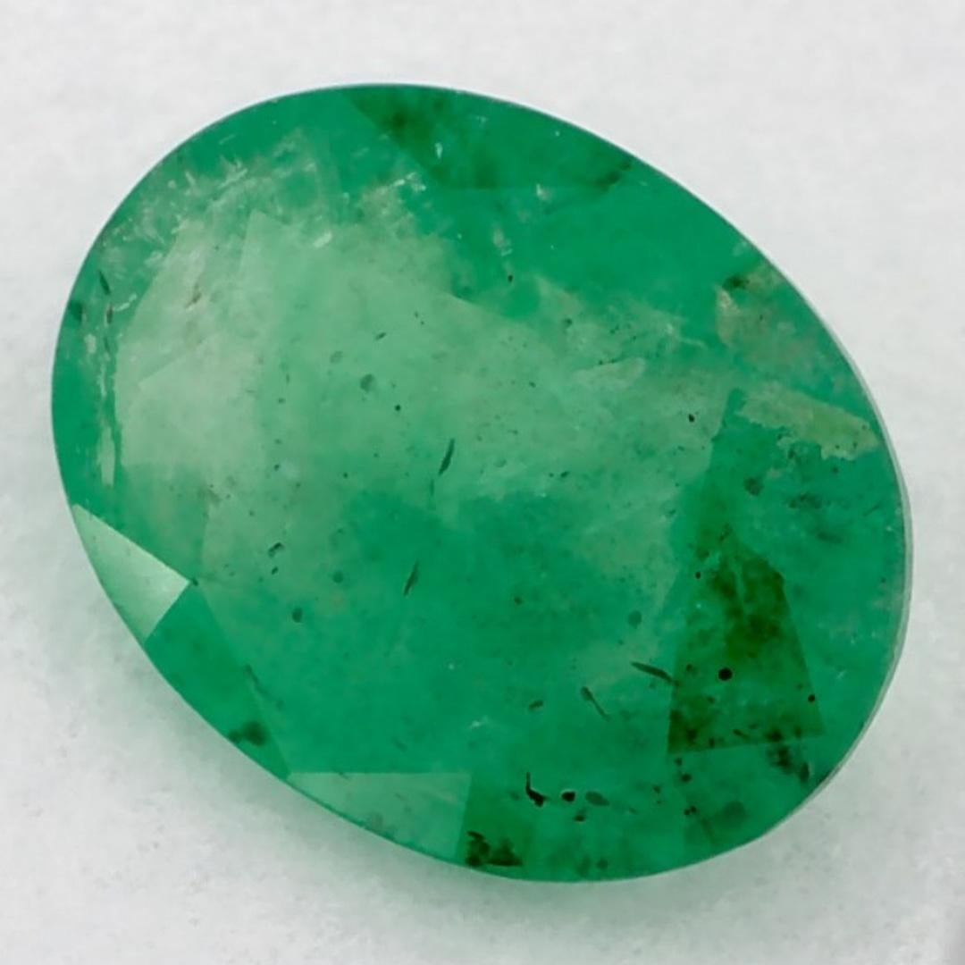 Mit seinem leuchtenden grünen Farbton ist der Geburtsstein für den Mai ein Symbol für neues Wachstum im Frühling. 

Entdecken Sie die lebendige Kollektion von Smaragden, Rubinen und Saphiren in unserem Geschäft, die als lose Edelsteine erhältlich