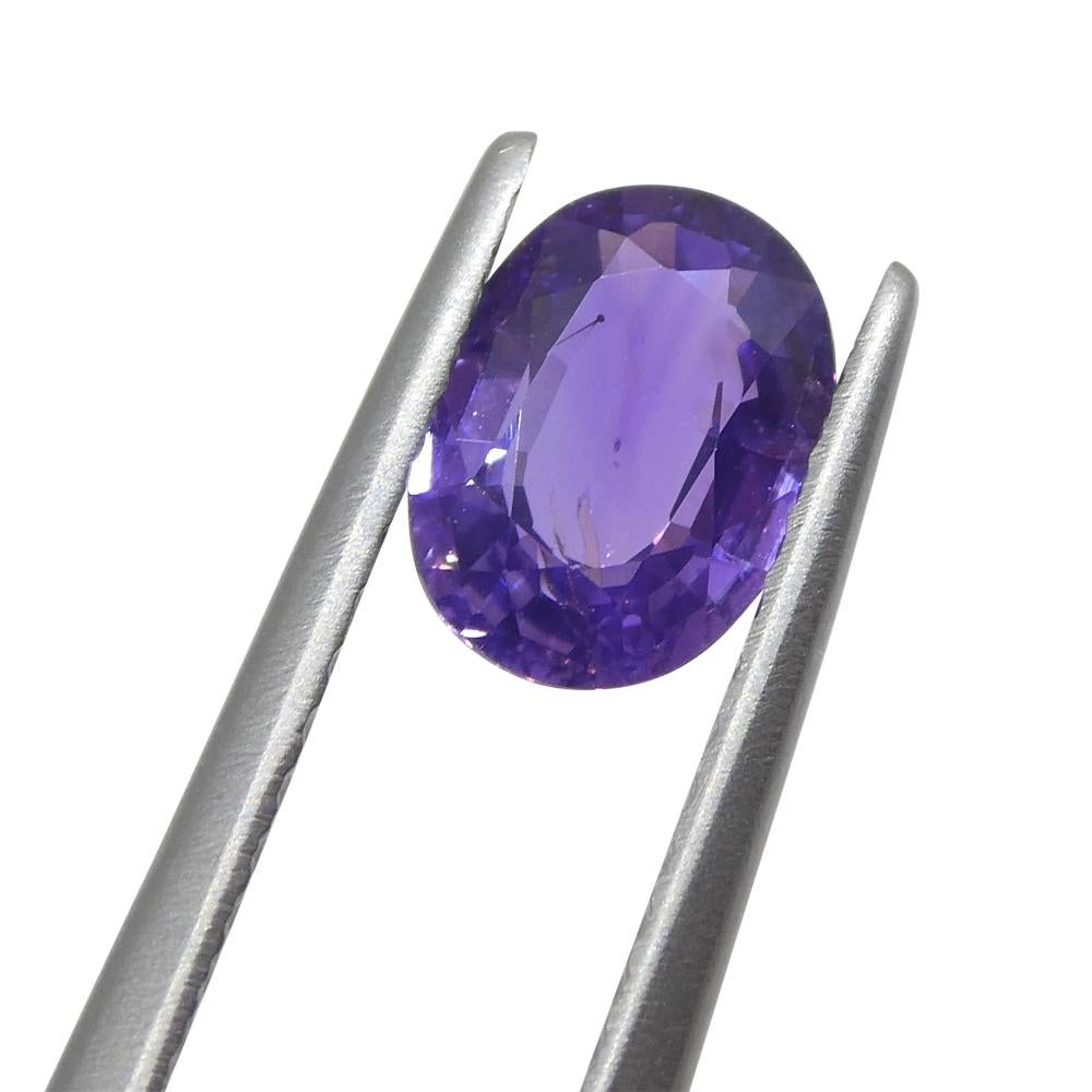 Taille brillant Saphir violet ovale 0.92 carat non chauffé de Madagascar en vente