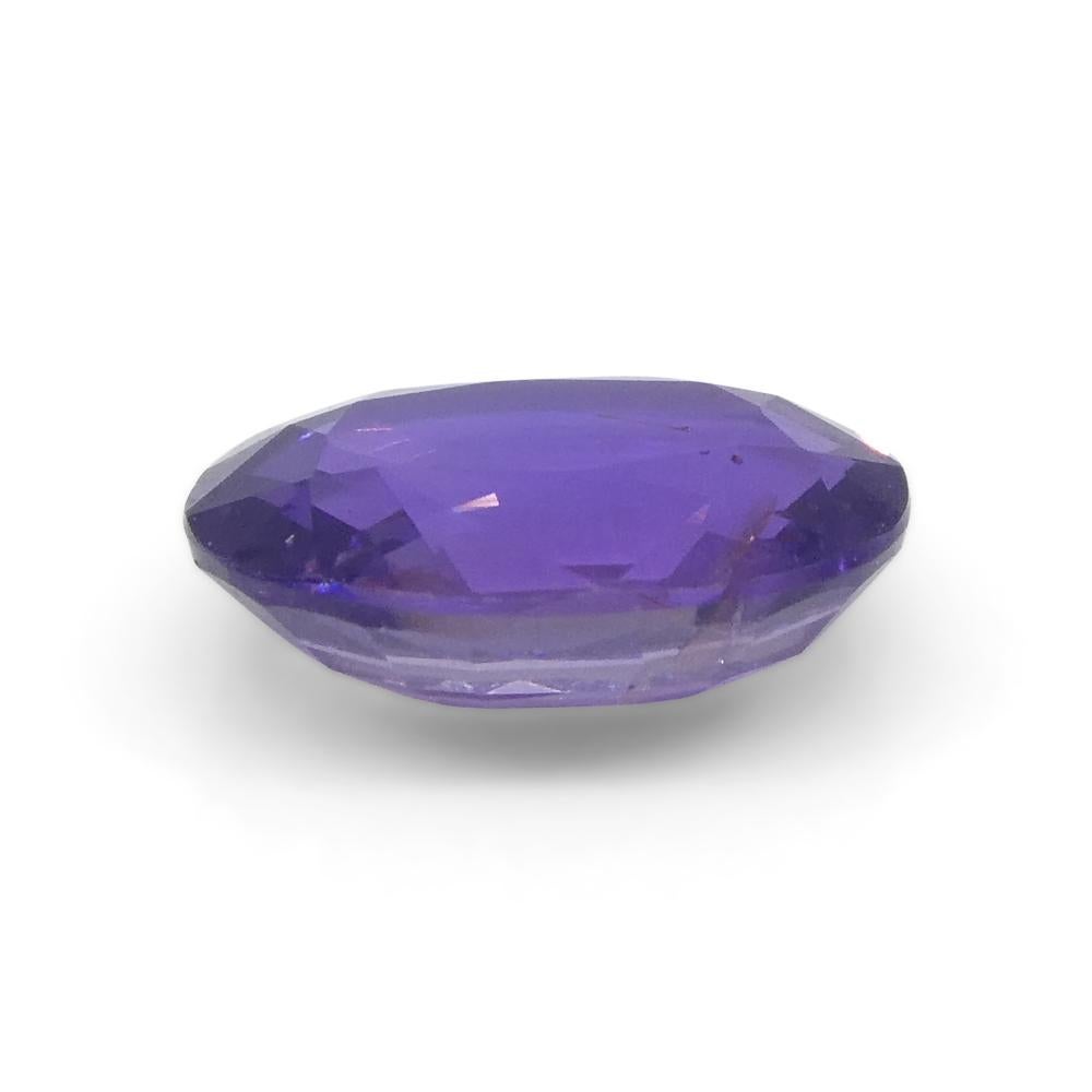Saphir violet ovale 0.92 carat non chauffé de Madagascar Unisexe en vente