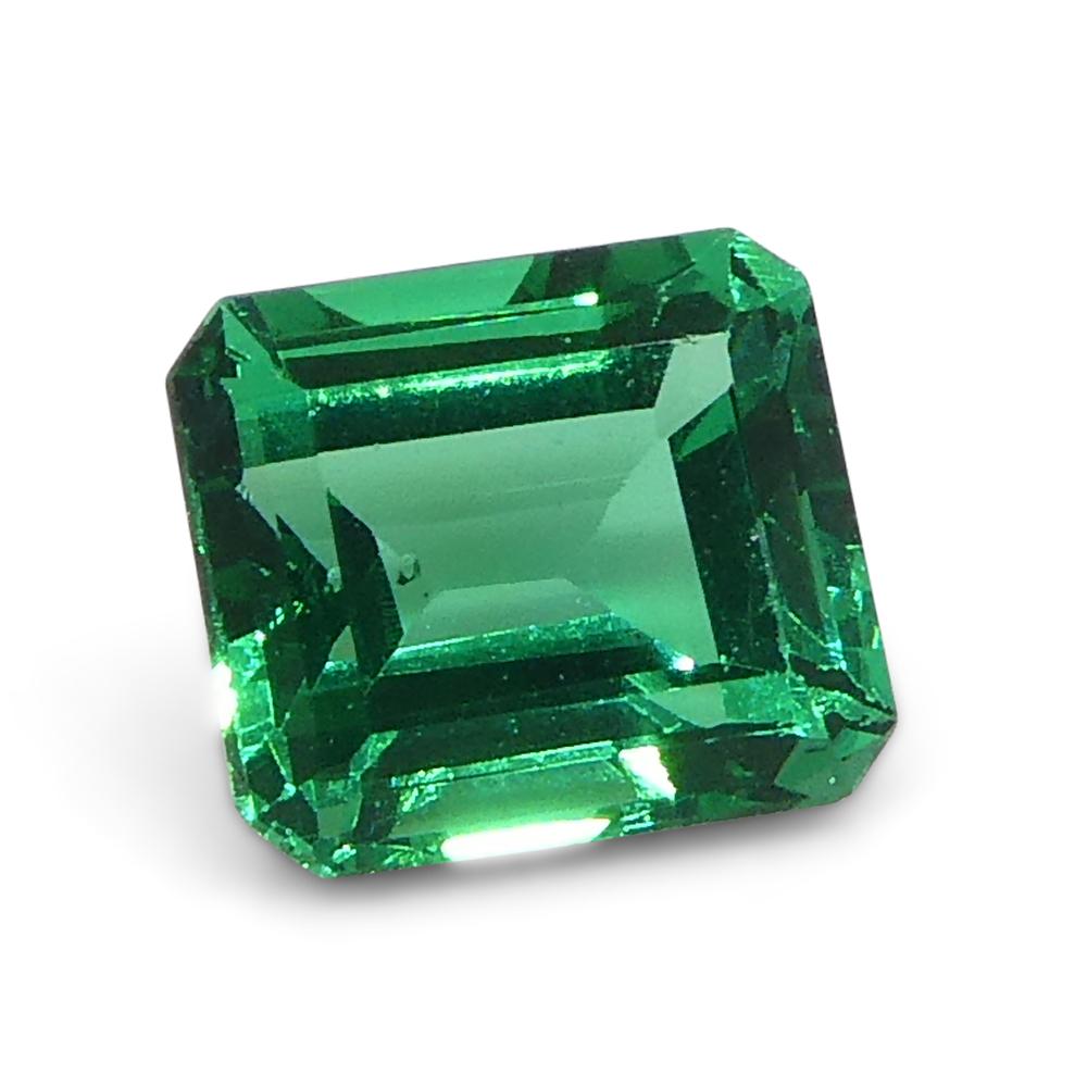 0.92ct Rectangular/Emerald Cut Green Emerald from Colombia For Sale 3