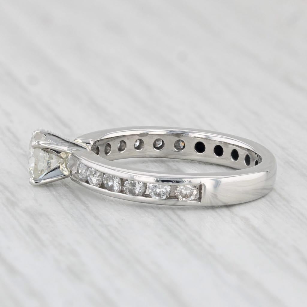0.92ctw Diamond Engagement Ring Platinum Size 5.25 Round Solitaire w/ Accents For Sale 1