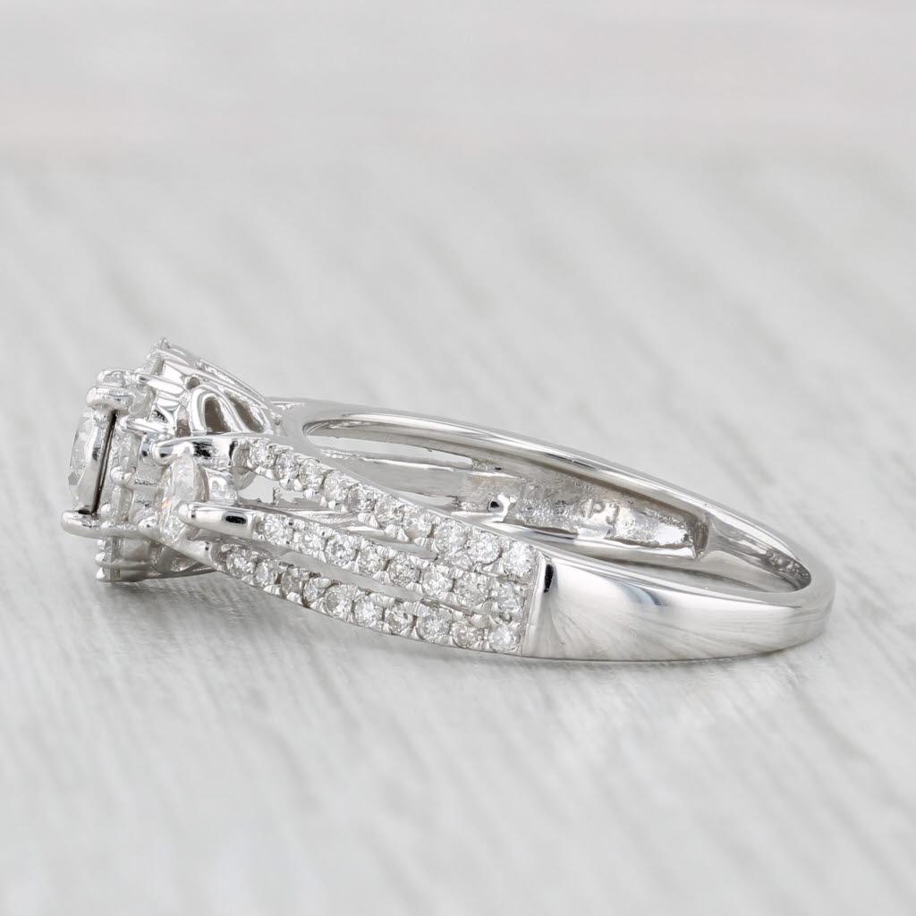0.92ctw Round Diamond Halo Engagement Ring 14k White Gold Size 7 Bridal In Good Condition For Sale In McLeansville, NC