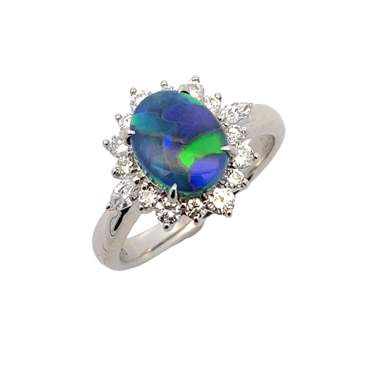 0,93 Karat australischer schwarzer Opal und Diamantring aus Platin 2