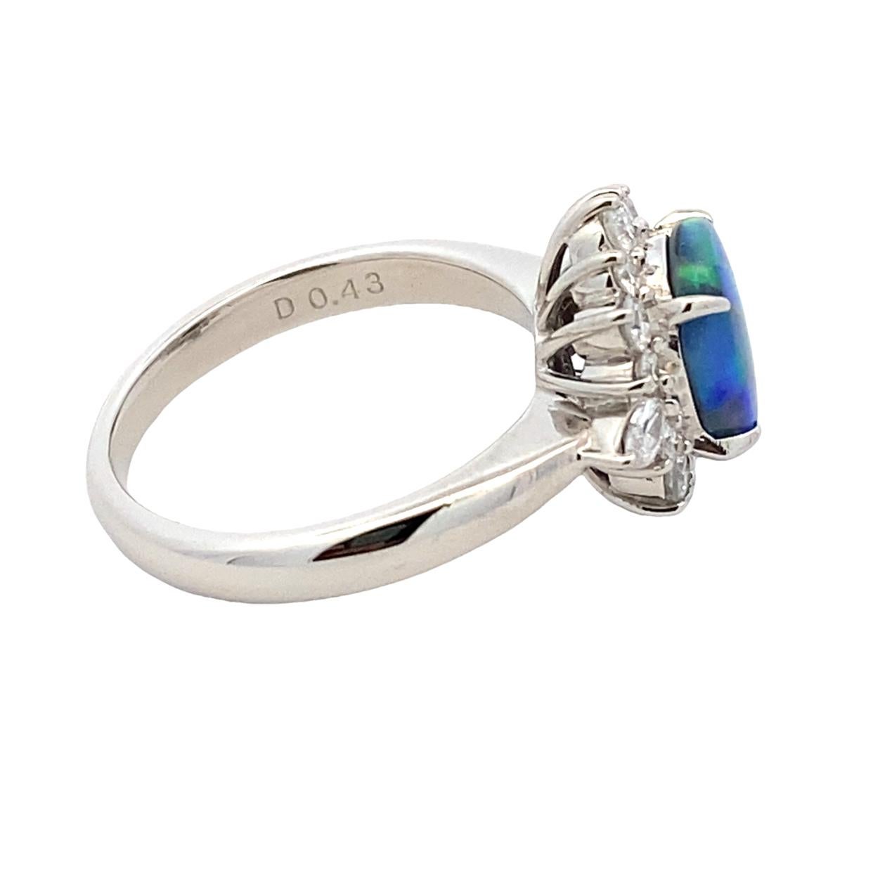0,93 Karat australischer schwarzer Opal und Diamantring aus Platin 3