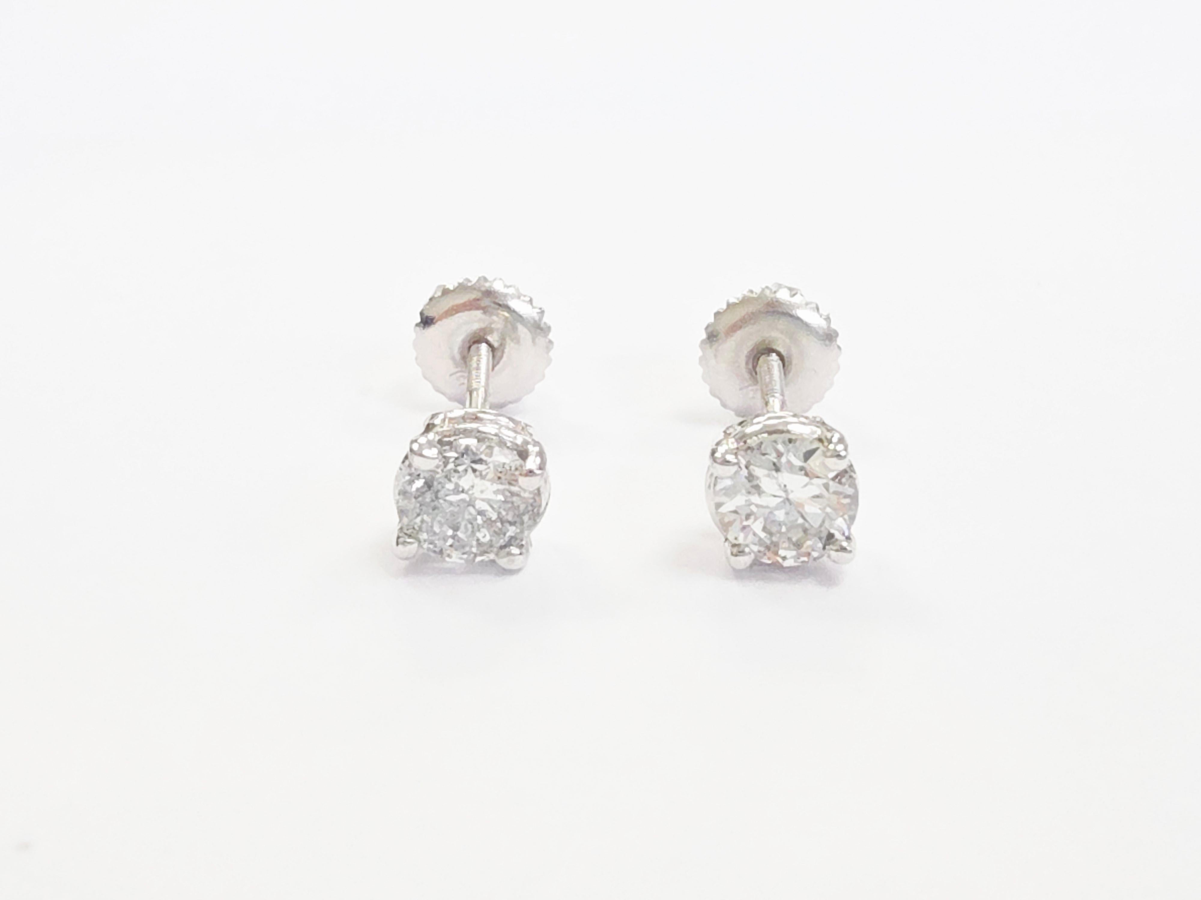 0,93 Karat Naturdiamant Runde Form Ohrstecker 14 Karat Weißgold (Rundschliff) im Angebot