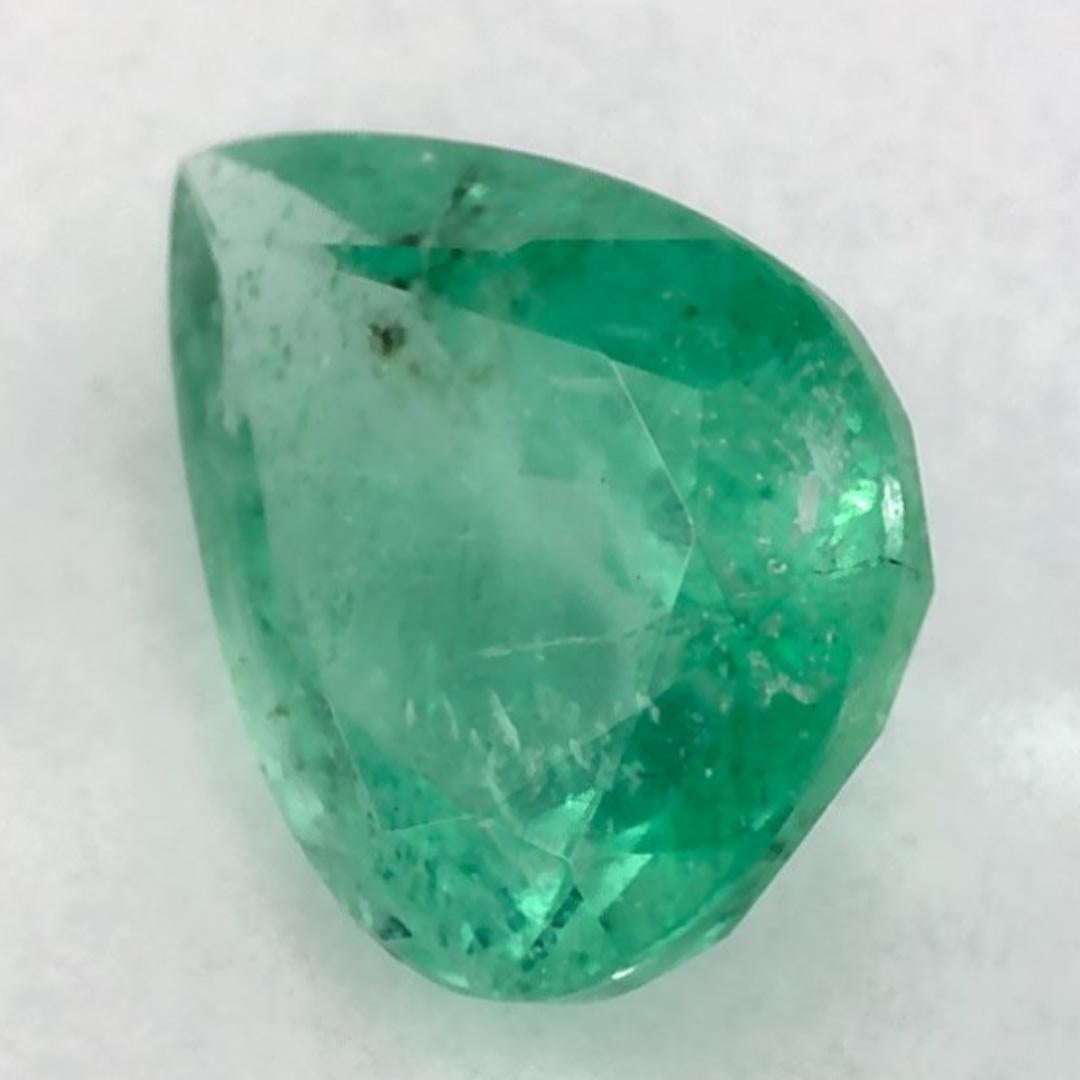 Taille poire 0.93 Ct Emerald Pear Loose Gemstone (pierre précieuse en vrac) en vente