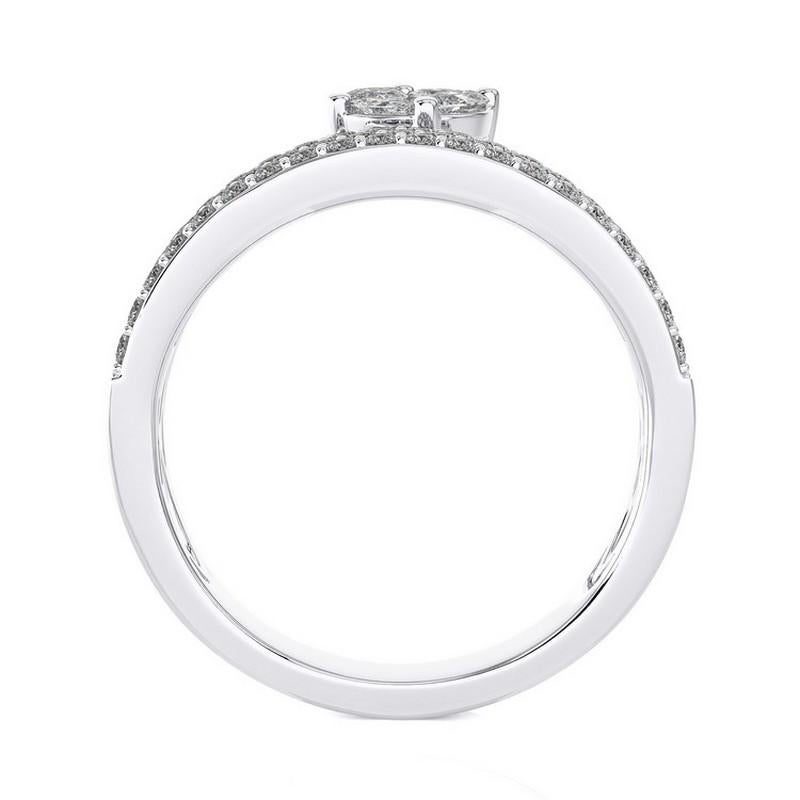 Modern 0.93 CTW Round Diamond 14K White Gold Fancy Finger Ring Classic Collection. For Sale