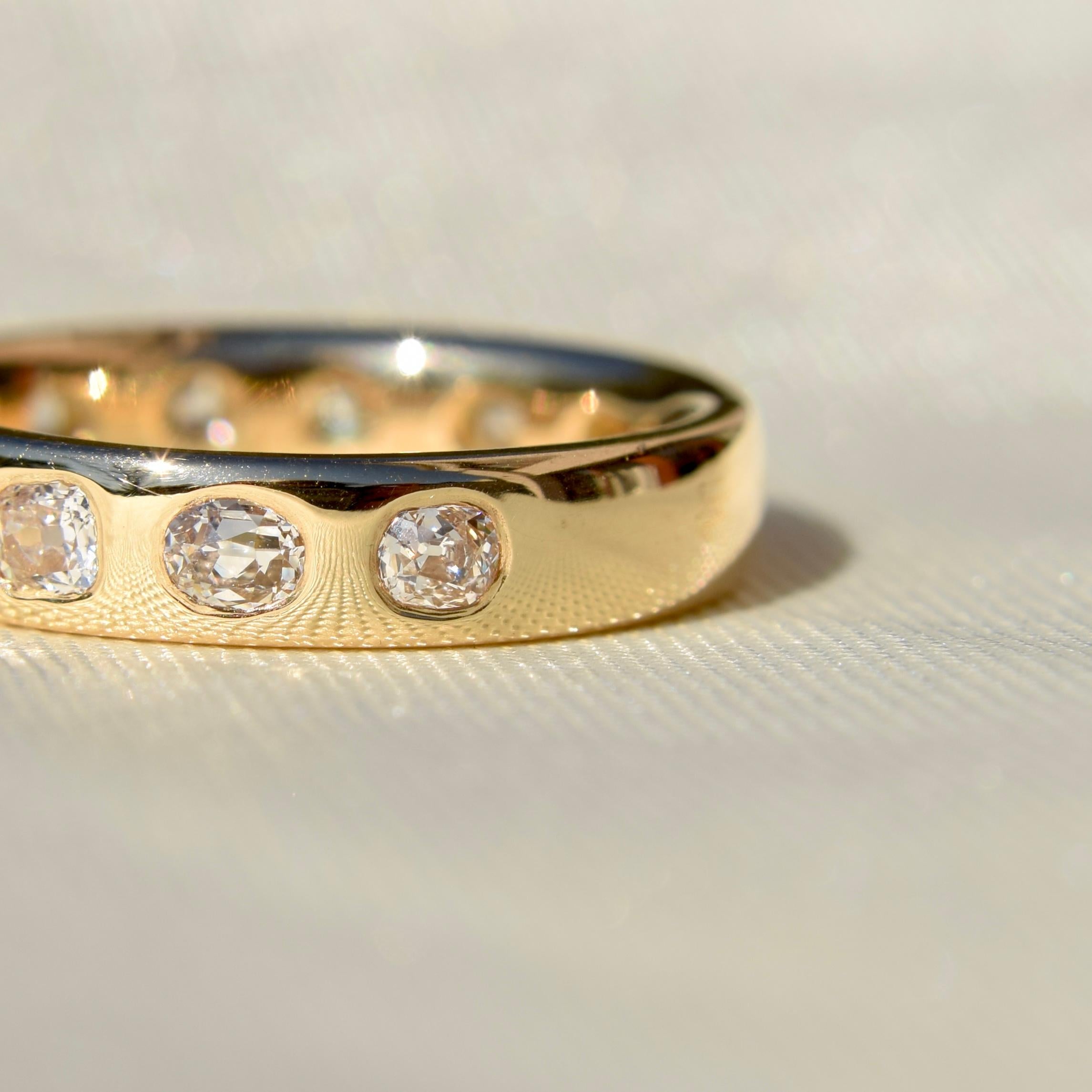 0,93ct alter Minenschliff-Diamantbandring (Alteuropäischer Brillantschliff) im Angebot