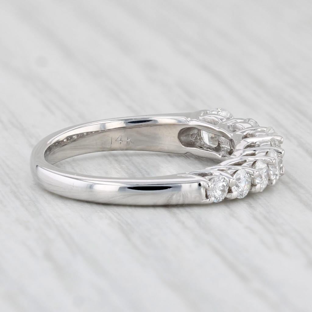 0,93 Karat Diamant Ehering 14k Weißgold Größe 5,5 Stapelbarer Anniversary-Ring im Angebot 3