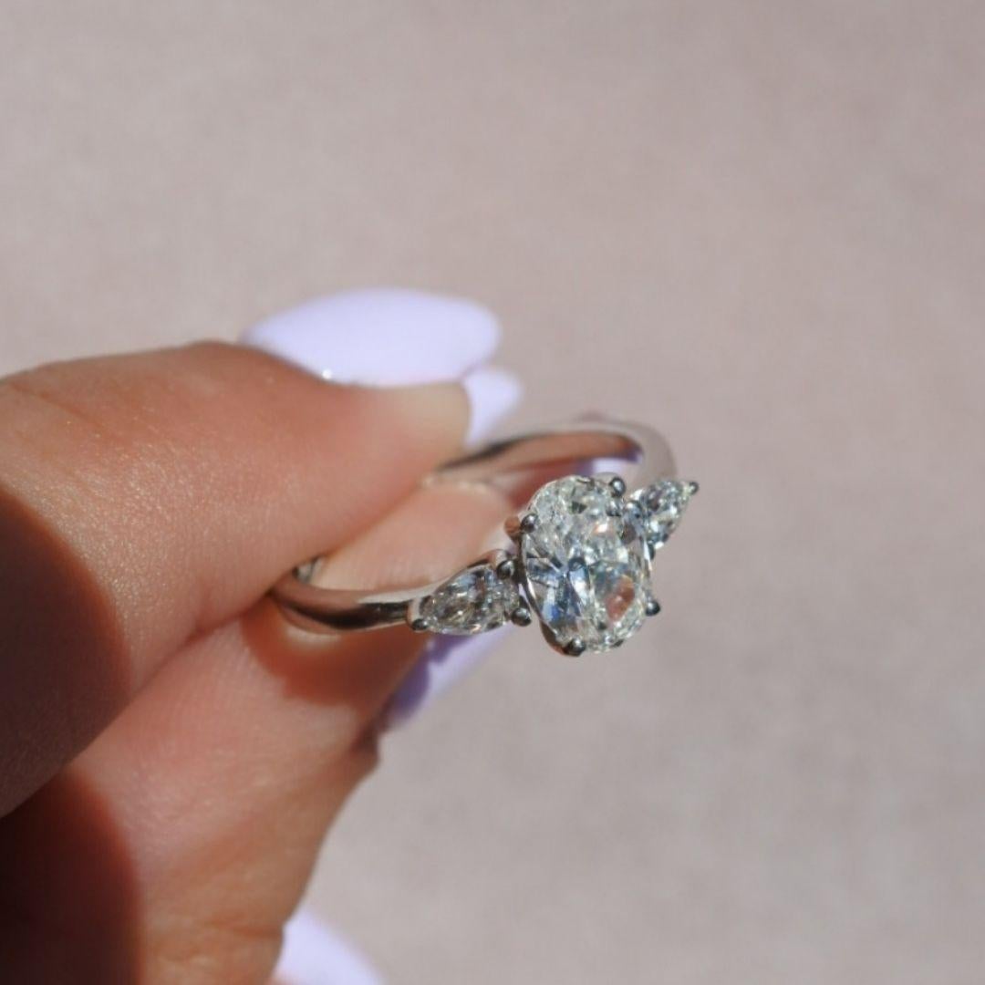Modern And Sleek Engagement Wedding Ring 14K White Gold 1.46 Ct Round Diamond