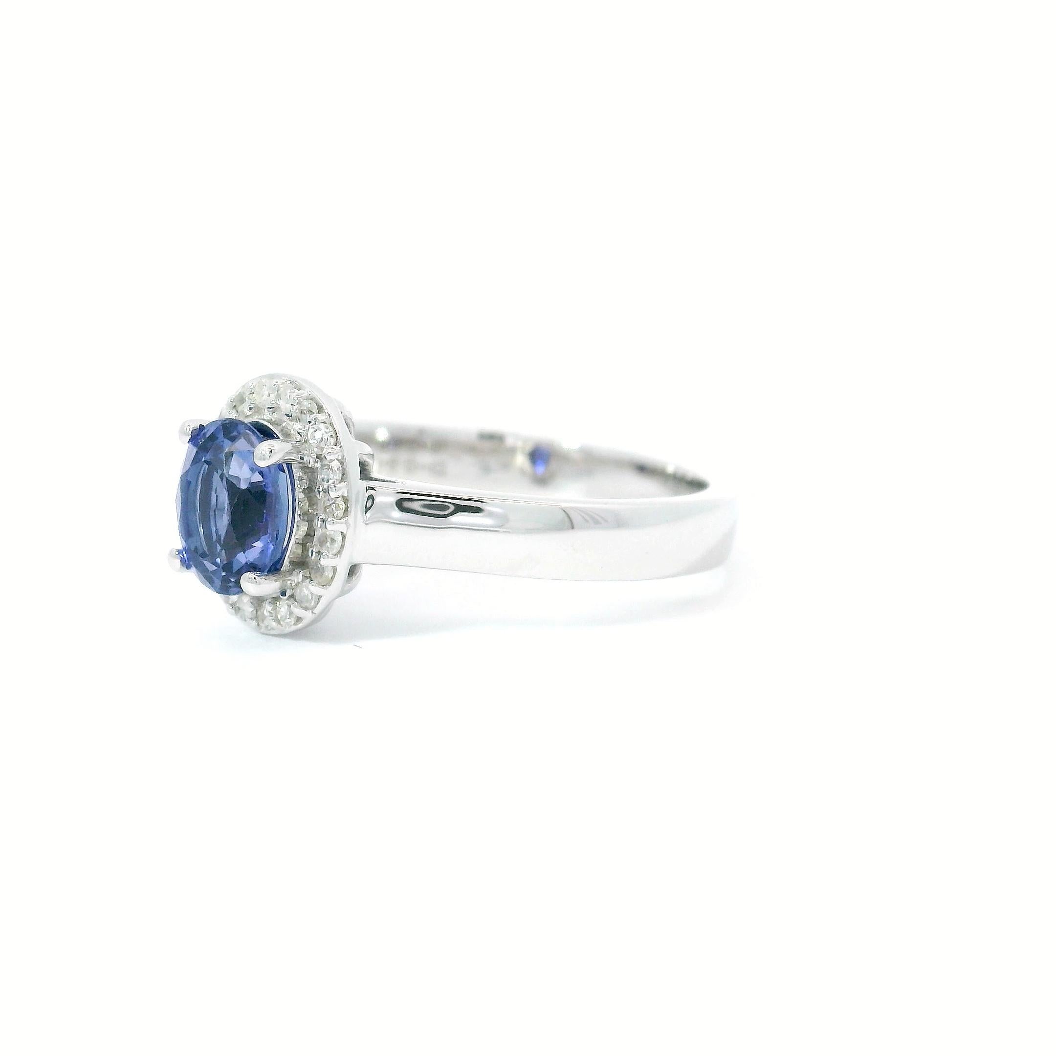 0.94 cts sapphire rings In New Condition For Sale In บางรัก, TH