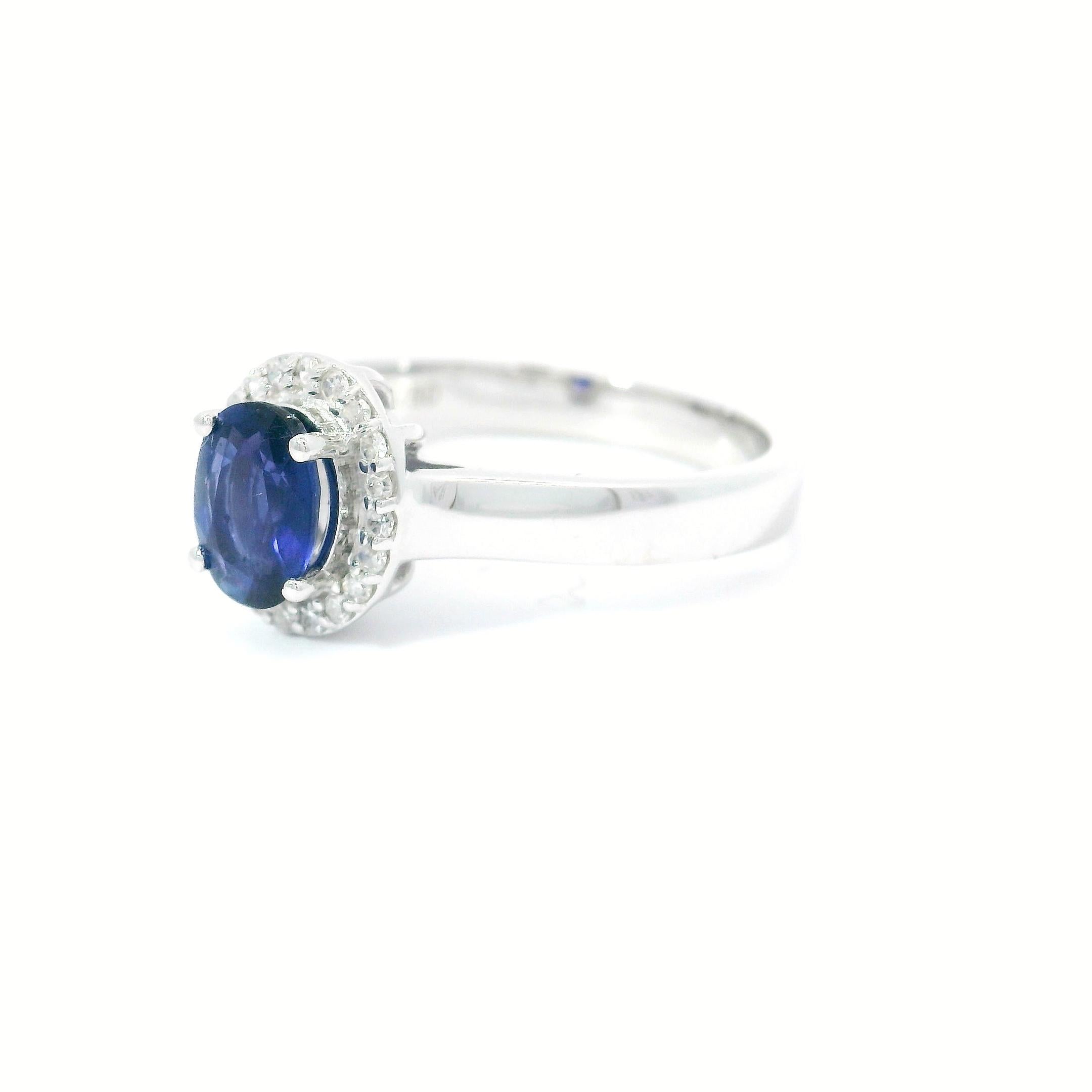 0.94 cts sapphire rings In New Condition For Sale In บางรัก, TH