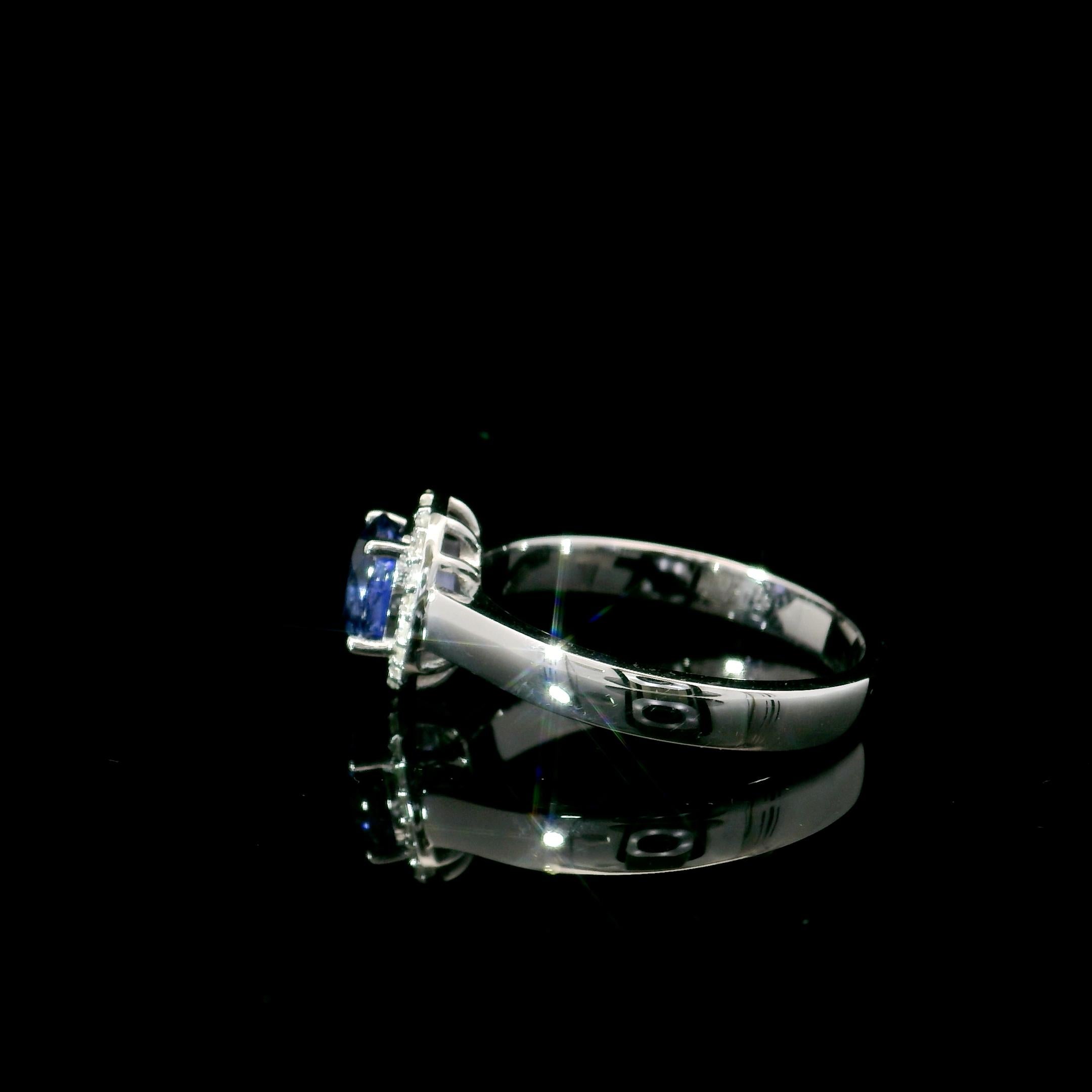 Women's or Men's 0.94 cts sapphire rings For Sale