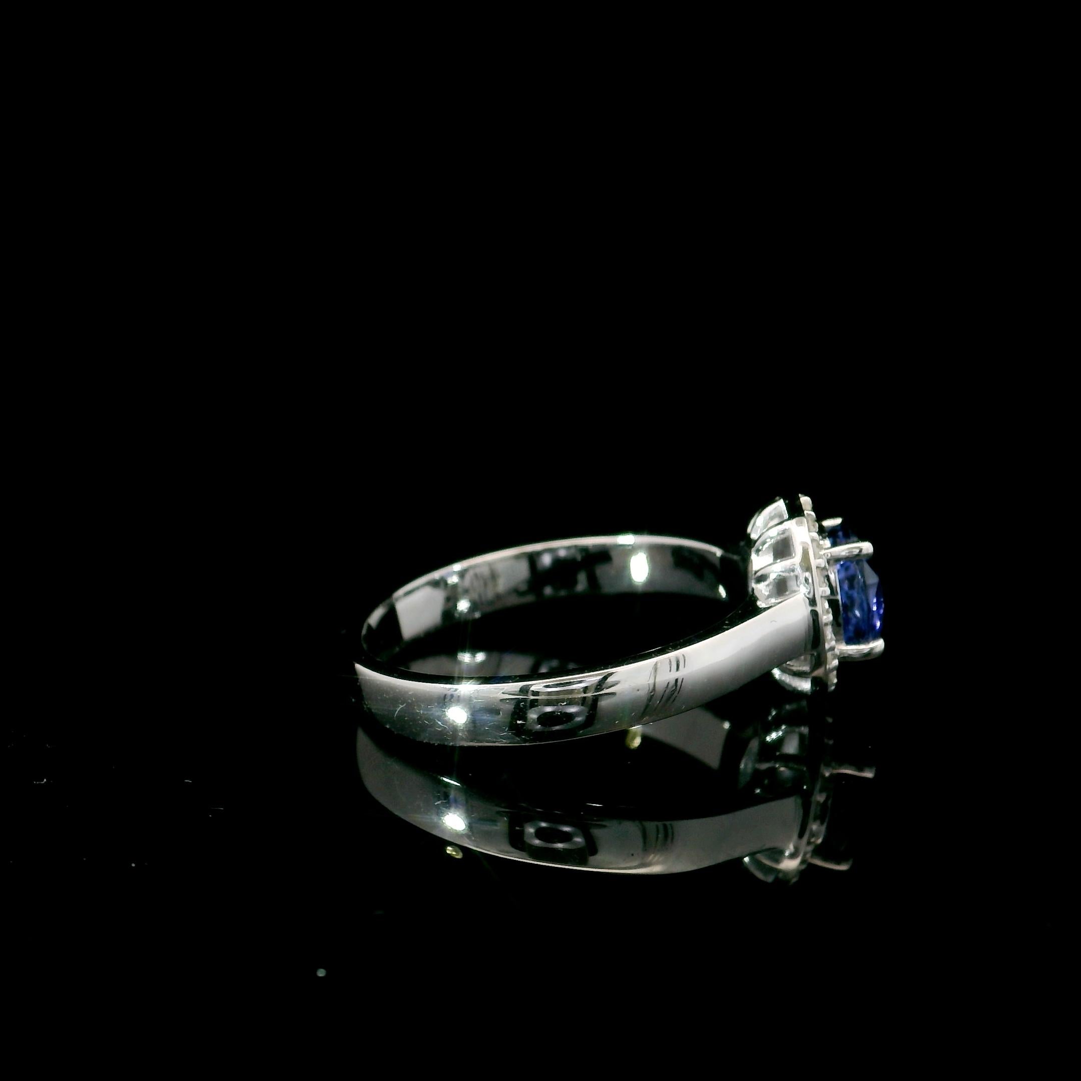 0.94 cts sapphire rings For Sale 2