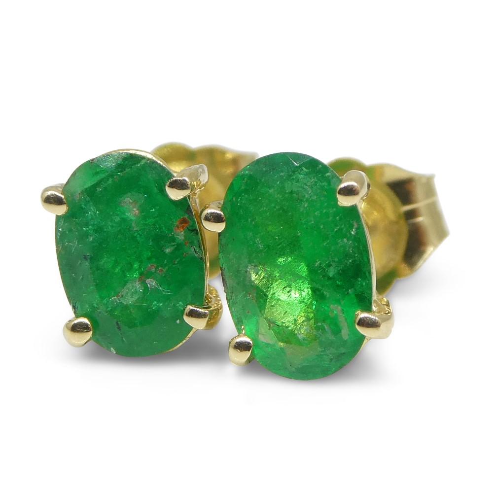 0.94ct Oval Green Colombian Emerald Stud Earrings set in 14k Yellow Gold For Sale 5
