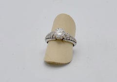0.95 Carat Diamond and Platinum Engagement Ring