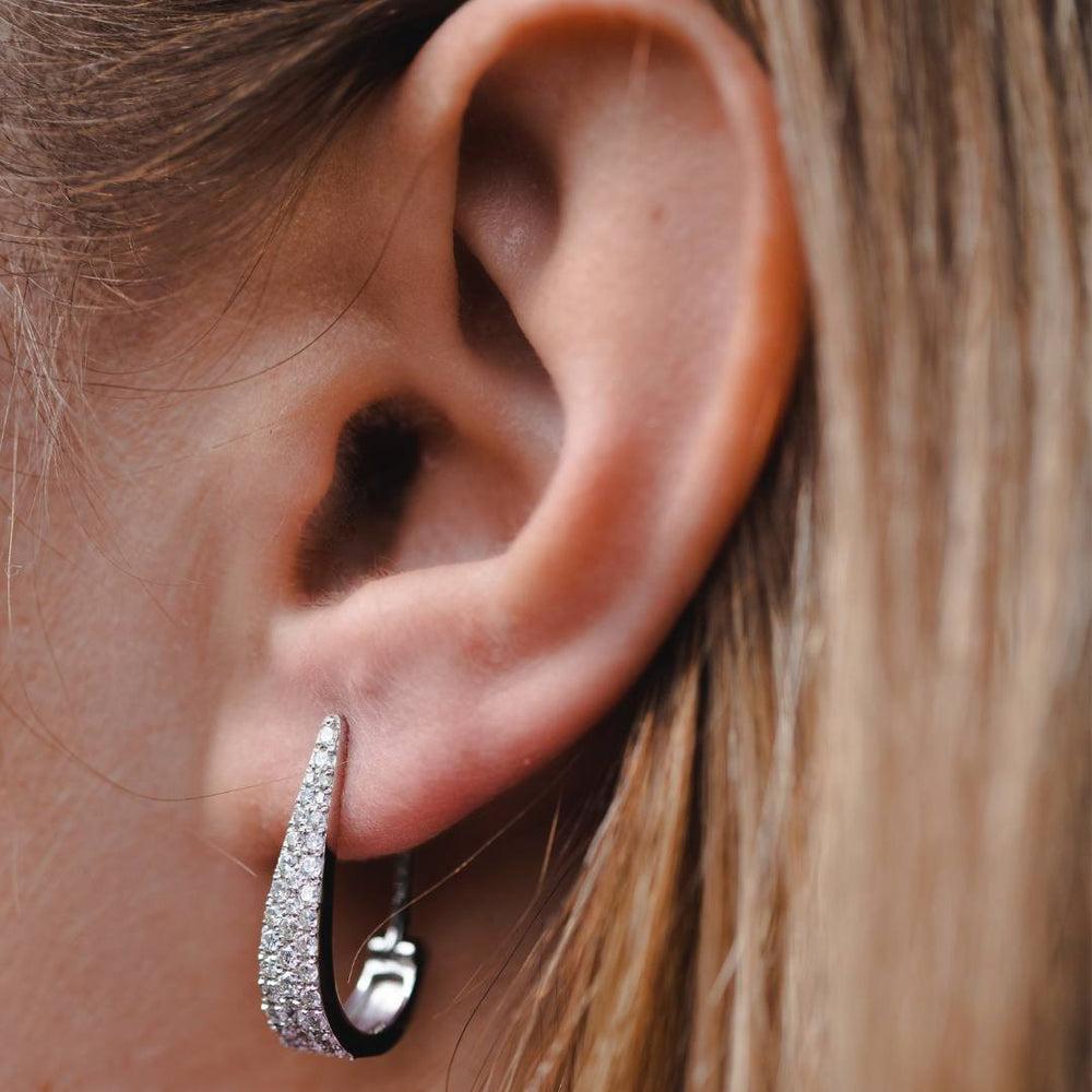 Art Deco 0.95 Carat Diamond Hoop Earrings in 14 Karat White Gold, Shlomit Rogel For Sale
