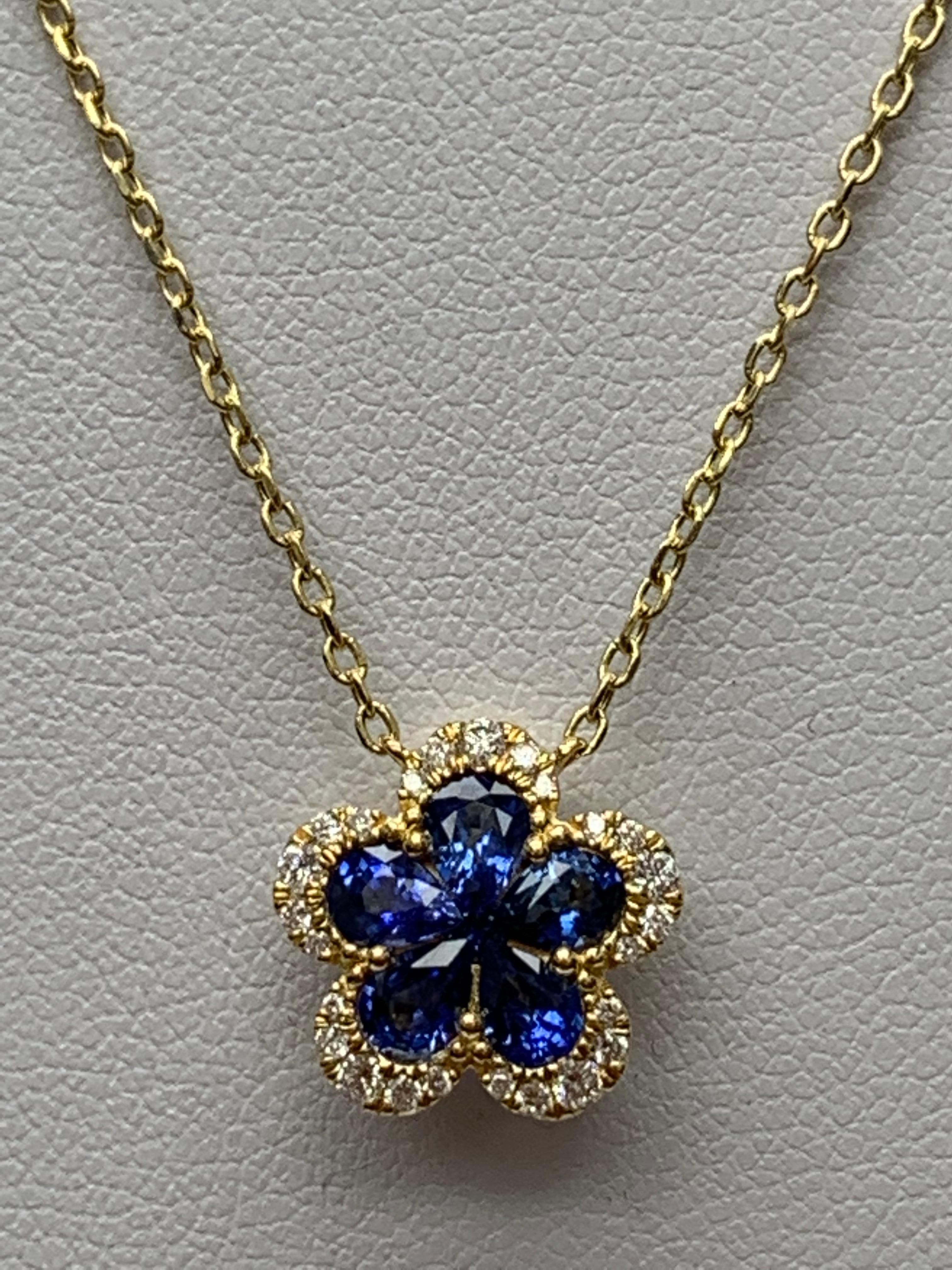 Collier pendentif saphir et diamant en or jaune 18 carats 0,95 carat Flower Neuf - En vente à NEW YORK, NY