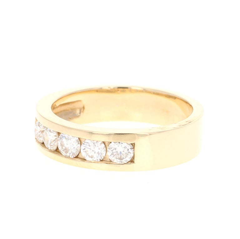 0.95 Carat Men�s Wedding Band 14 Karat Yellow Gold For