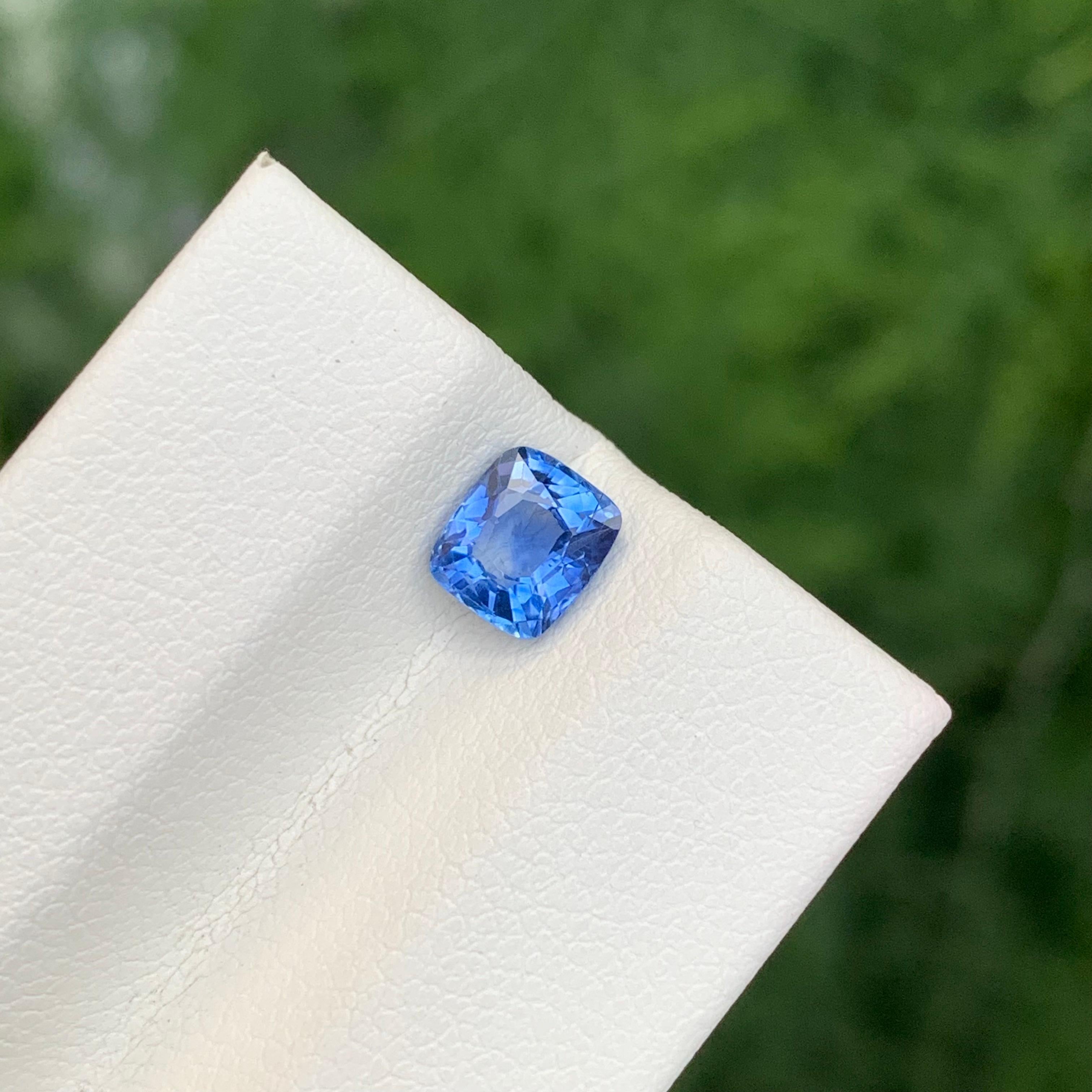 0,95 Karat Natürlicher Loser Blauer Saphir Edelstein aus Sri Lankan Mine (Kissenschliff) im Angebot