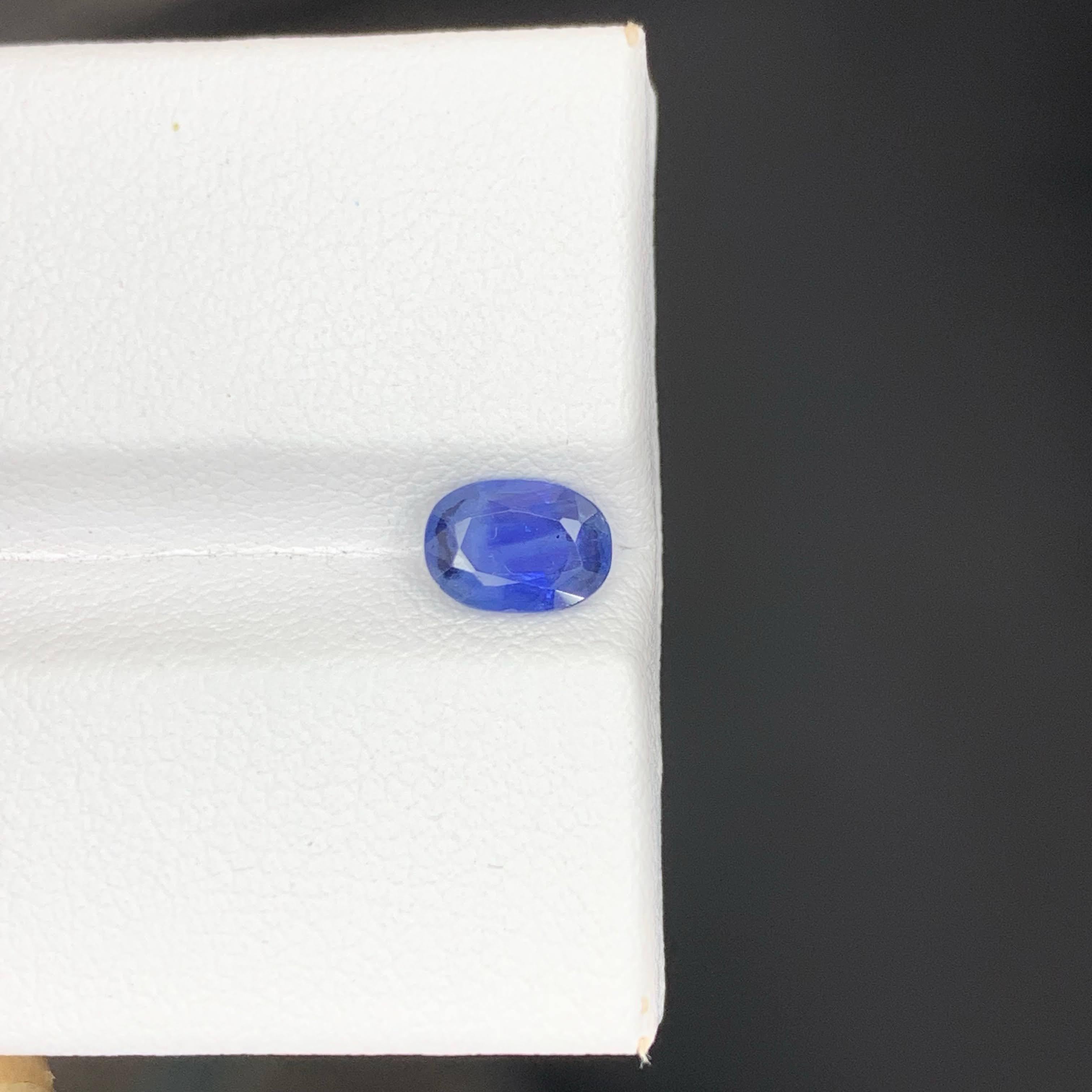 Taille ovale 0.95 Carat Nature Loose Blue Sapphire Stone Oval Cut Sri Lankan Gemstone en vente