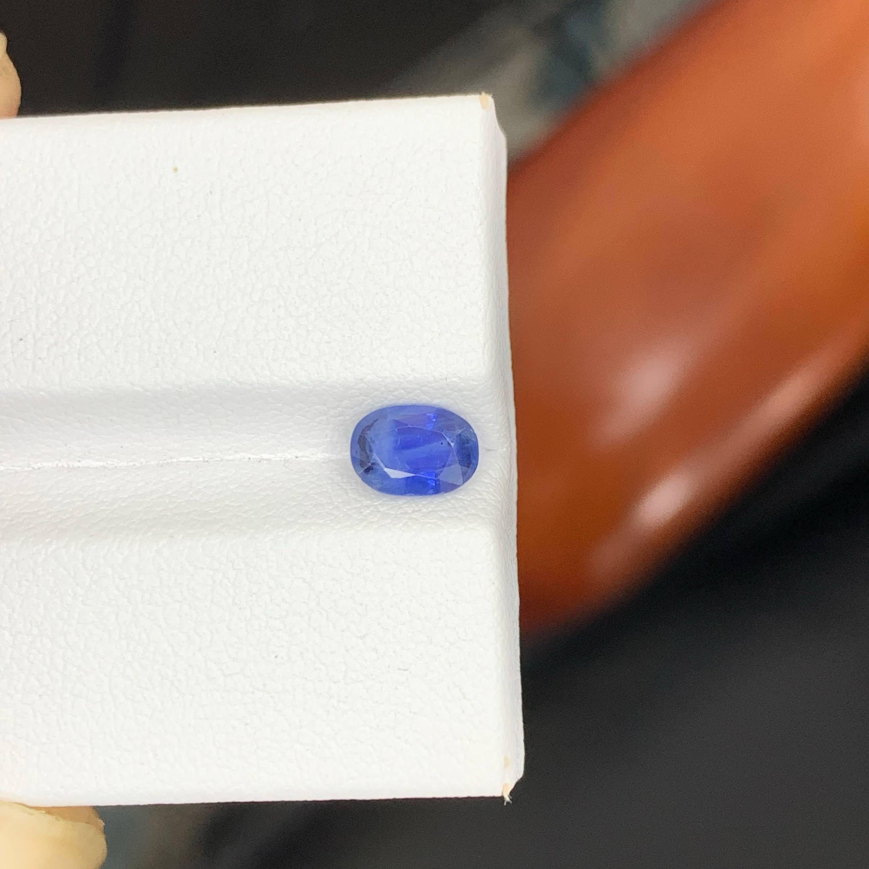 0.95 Carat Nature Loose Blue Sapphire Stone Oval Cut Sri Lankan Gemstone en vente 1