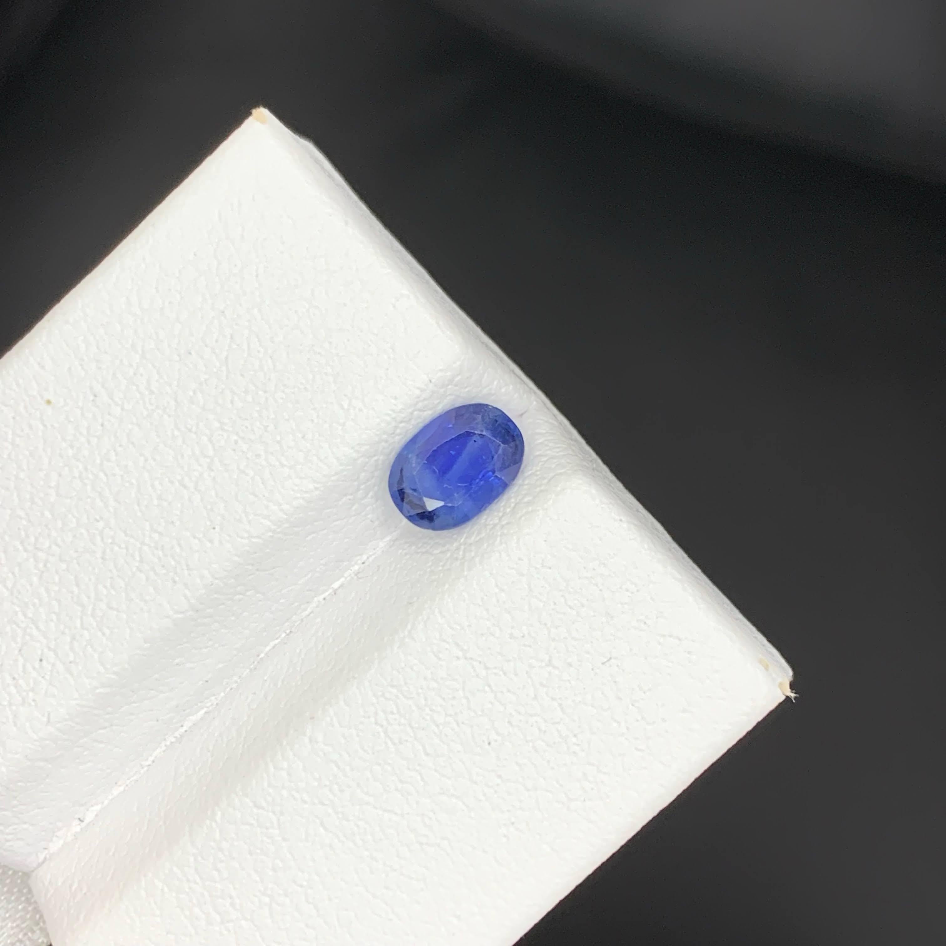 0.95 Carat Nature Loose Blue Sapphire Stone Oval Cut Sri Lankan Gemstone en vente 2
