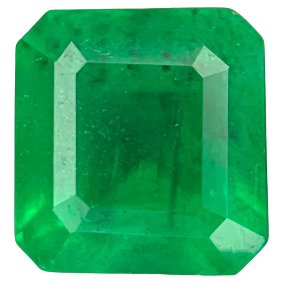 Gemma di smeraldo naturale sciolta da 0.95 carati proveniente da Swat, Pakistan