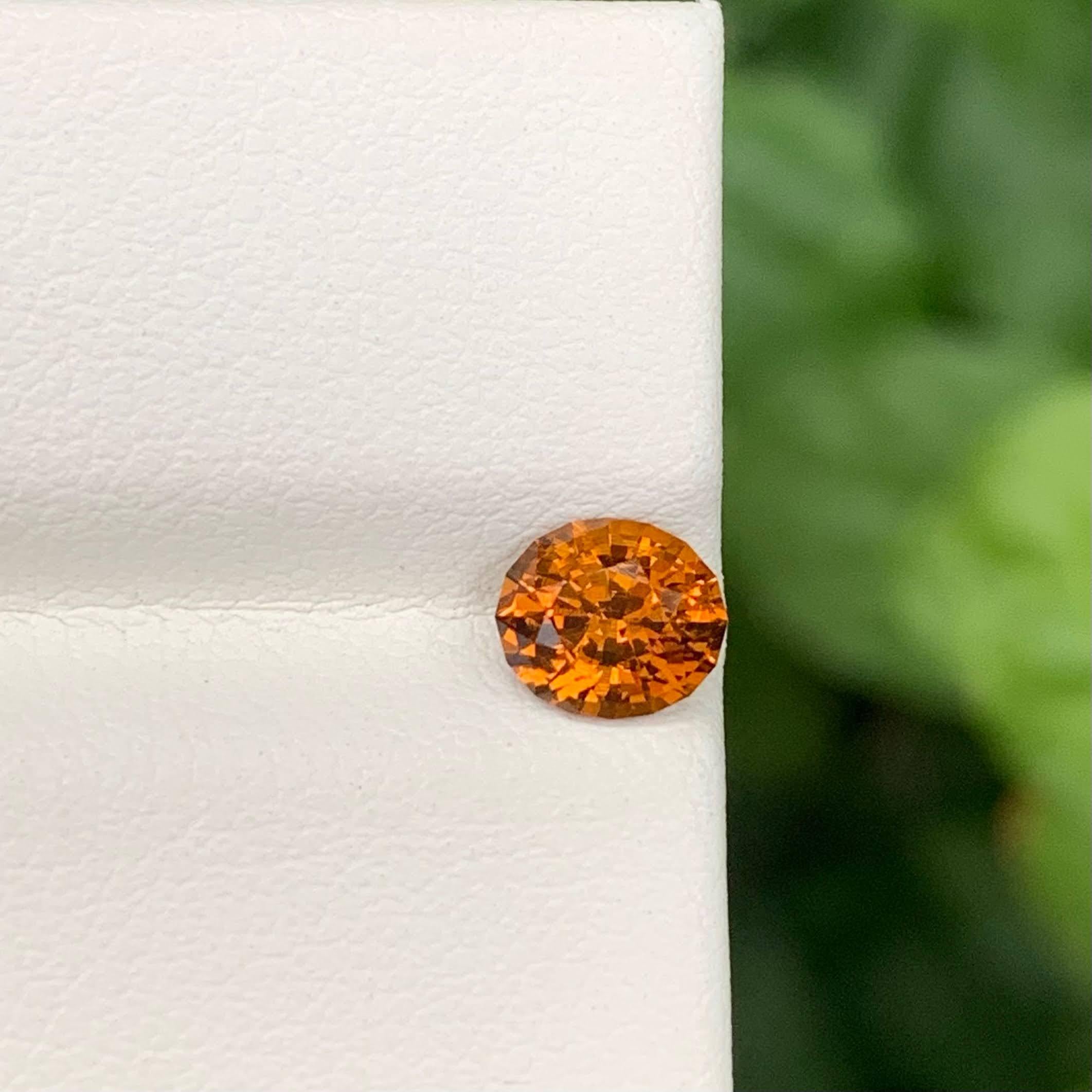 0.95 Carat Natural Loose Orange Fire Mali Garnet Oval Shape Gemstone en vente 3
