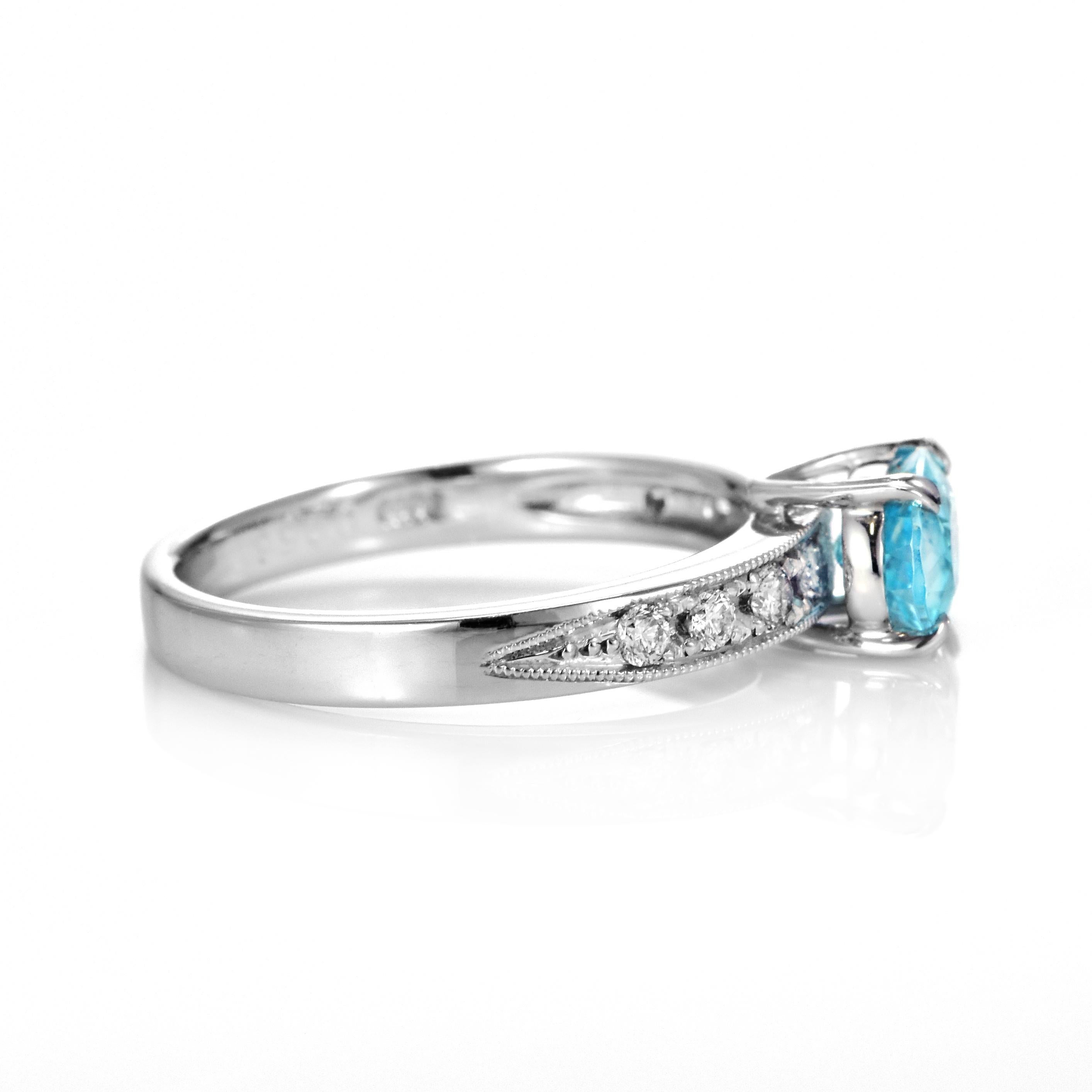 0.95 Carat Natural Paraiba Tourmaline and Diamond Ring Made in Platinum For Sale 4