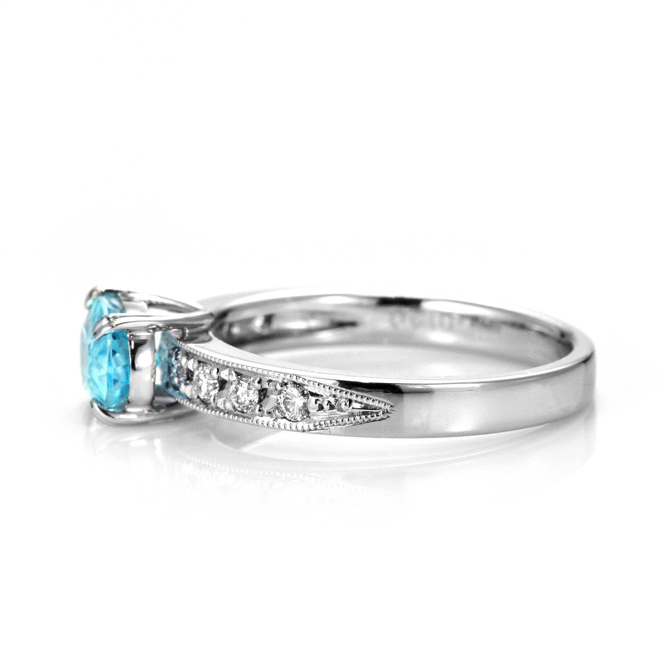0.95 Carat Natural Paraiba Tourmaline and Diamond Ring Made in Platinum For Sale 3