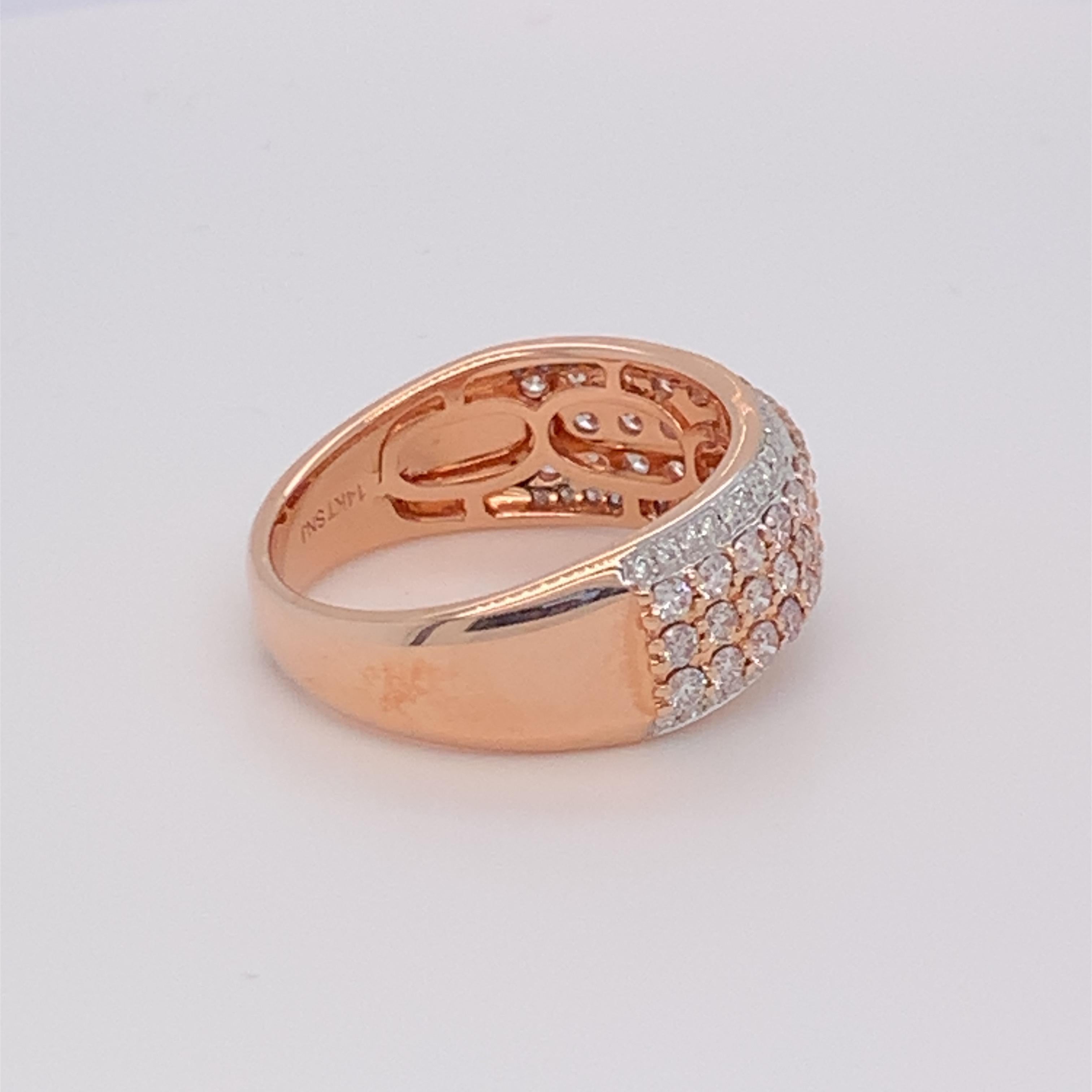 0.95 Carat Pink & White Diamond Band in 14k Two Tone Gold For Sale 6