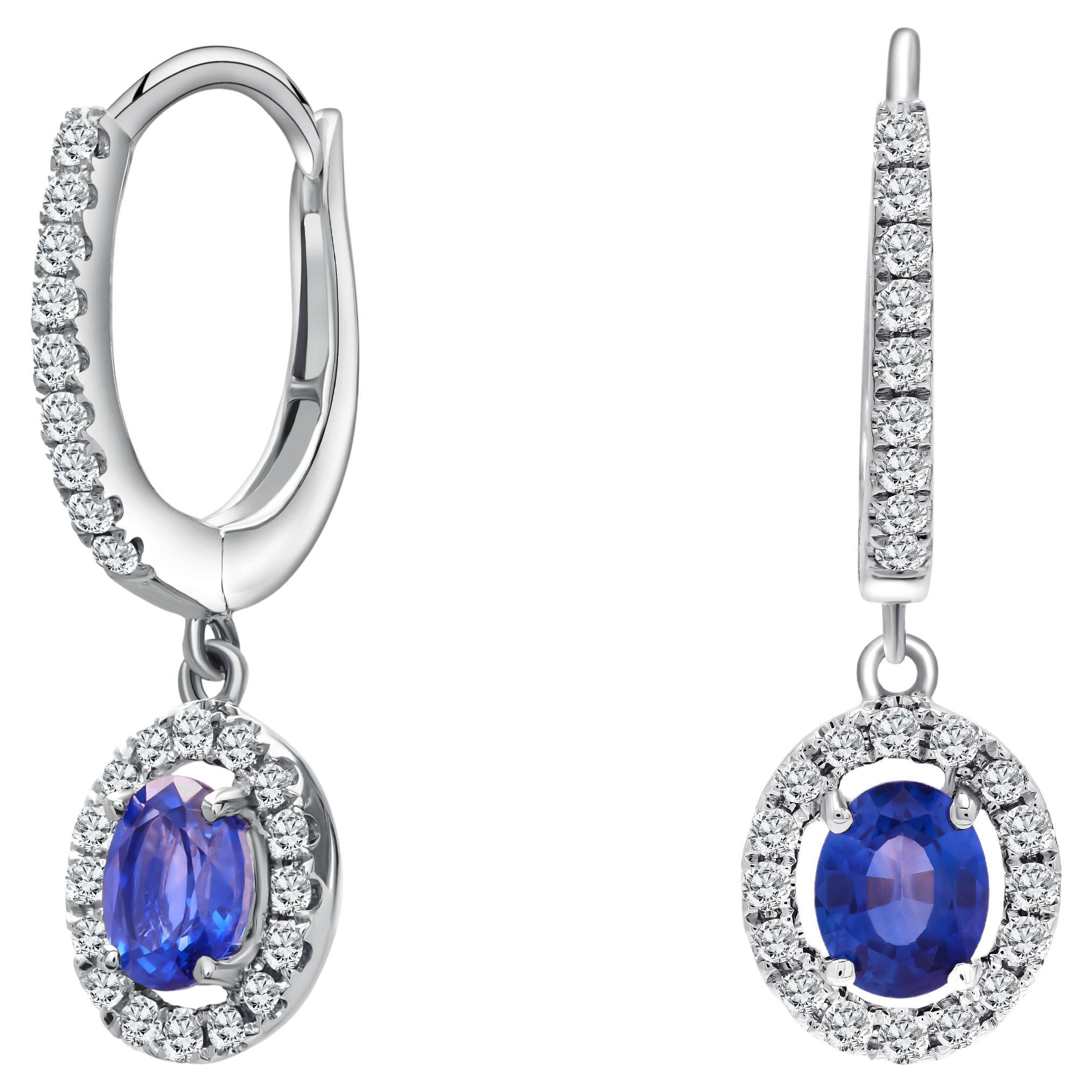 0.95 Carat Round Blue Sapphire and 0.33 Carat Diamond Earring in 18W ref118 For Sale