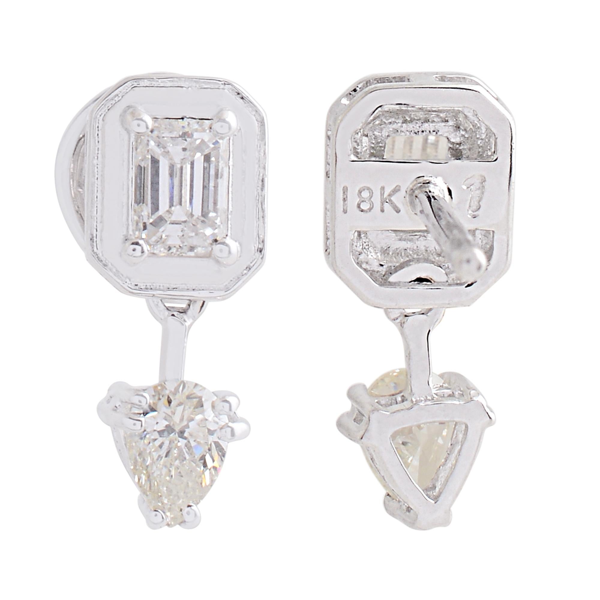 Code de l'article :- SEE-1472
Poids brut :- 2.82 gm
Or blanc 18k Poids :- 2.63 gm
Poids du diamant :- 0.95 Ct. ( DIAMANT MOYEN DE PURETÉ SI1-SI2 ET DE COULEUR H-I )
Longueur des boucles d'oreilles :- 14 mm environ.
✦