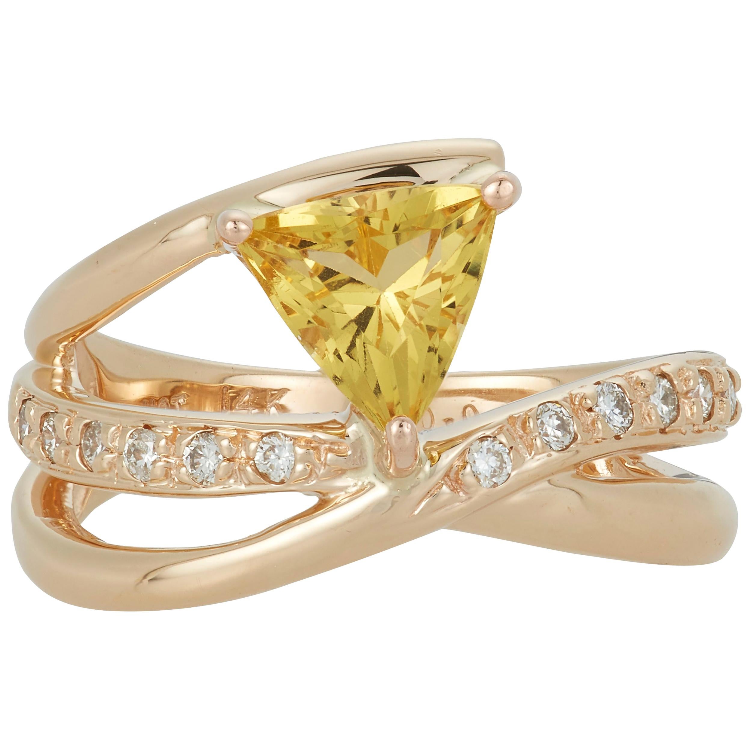 0.95 Carat Trillion Yellow Beryl White Diamond Fashion Ring 14 Karat Yellow Gold