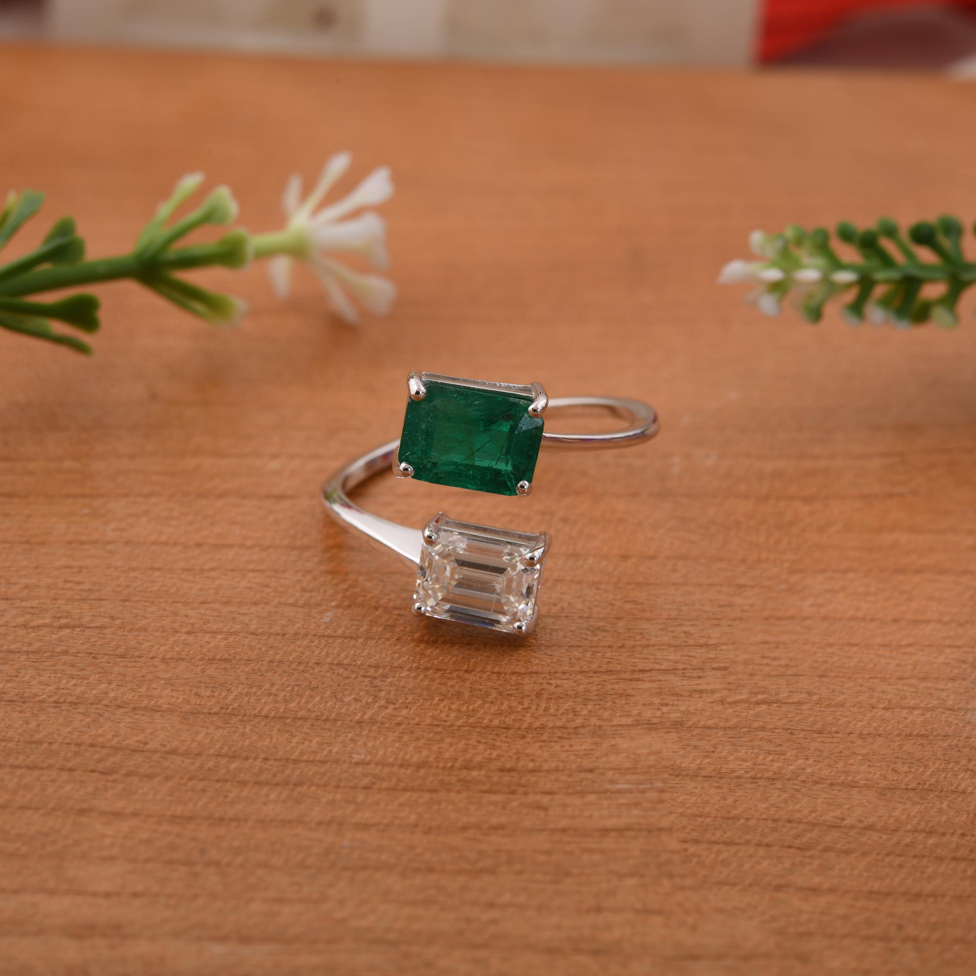 0.95 Carat Zambian Emerald 0.90 Carat Emerald Cut Diamond 14k White Gold Ring In New Condition For Sale In Diera, Dubai