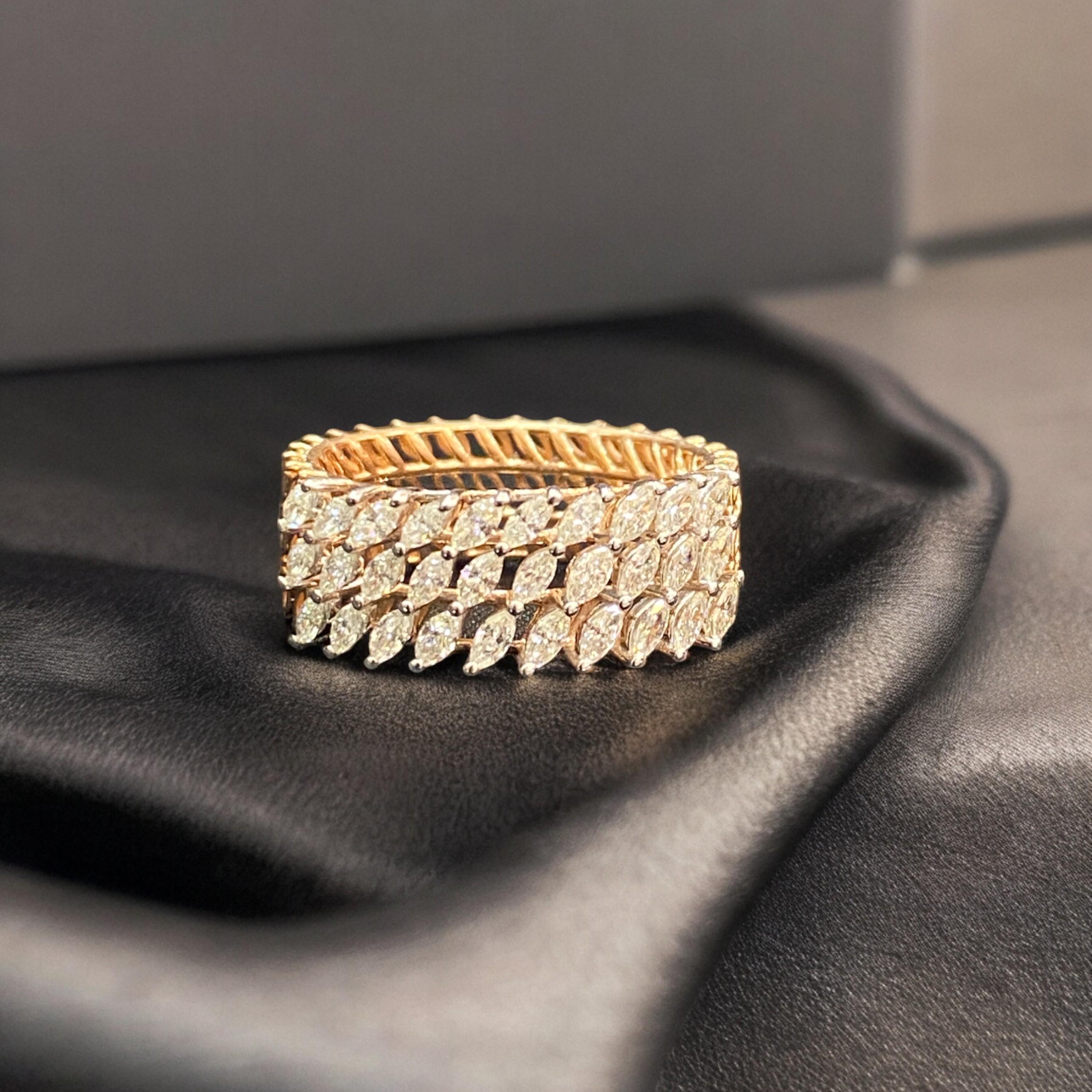 Taille Marquise Bague d'anniversaire F/VS1 en or rose 14 carats avec diamants de forme marquise de 0,95 carat en vente