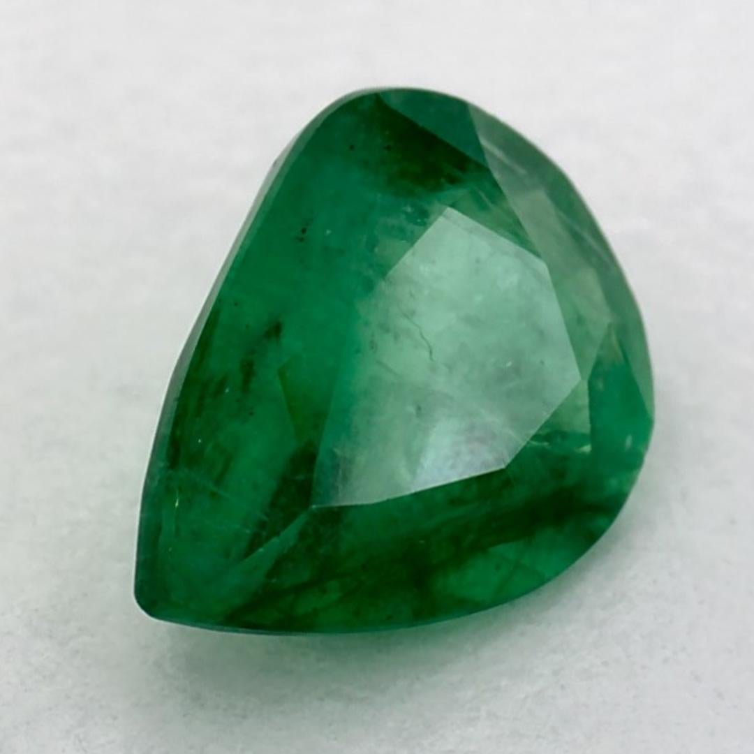 Taille poire 0.95 Ct Emerald Pear Loose Gemstone (pierre précieuse en vrac) en vente