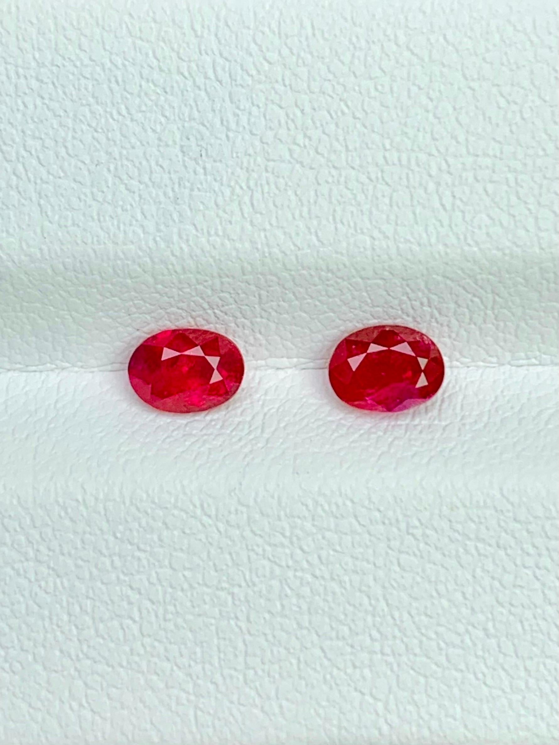 0.95 Ct  GIA Certificate Pair Ruby Natural Unheated Burma Ruby Pigeon Blood For Sale 2