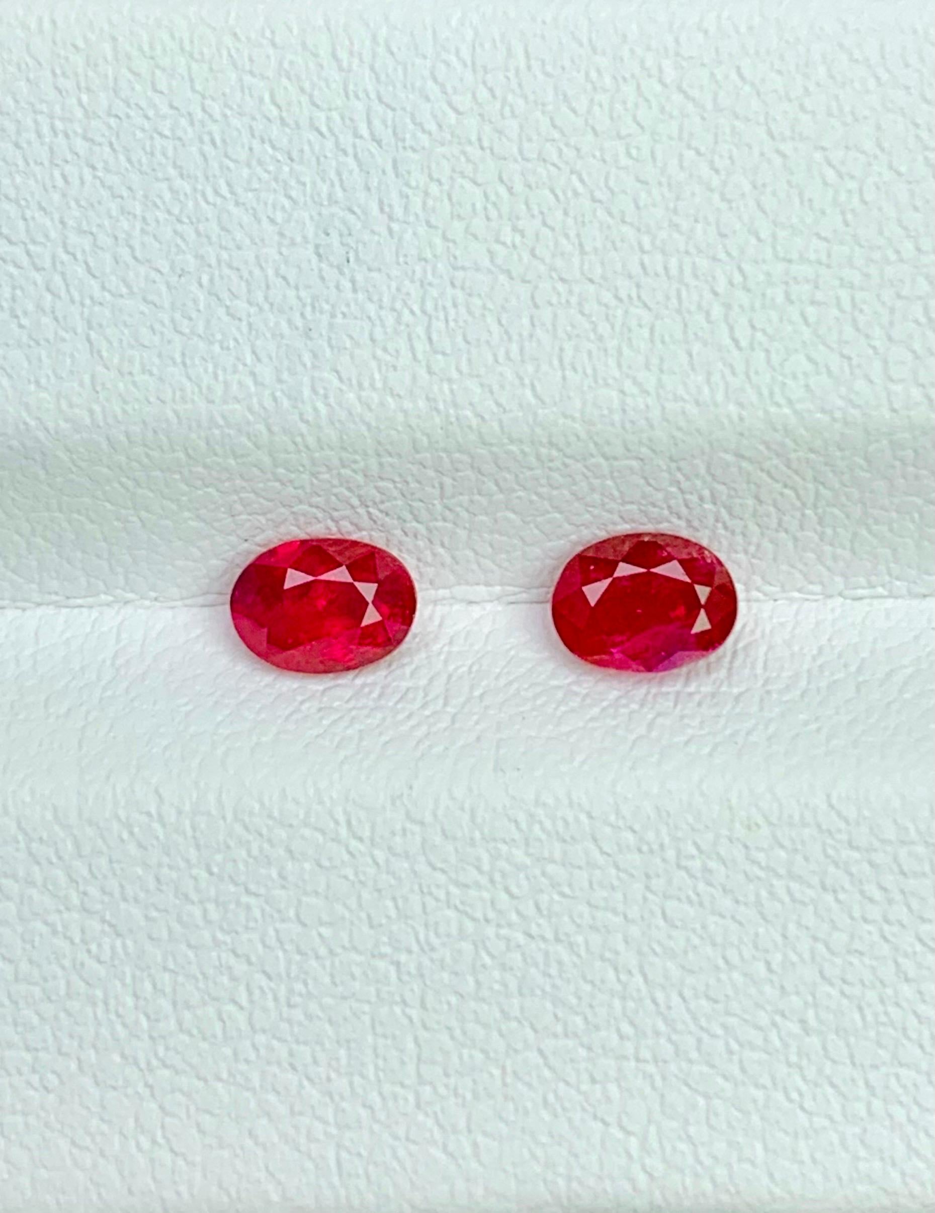 0.95 Ct  GIA Certificate Pair Ruby Natural Unheated Burma Ruby Pigeon Blood For Sale 3