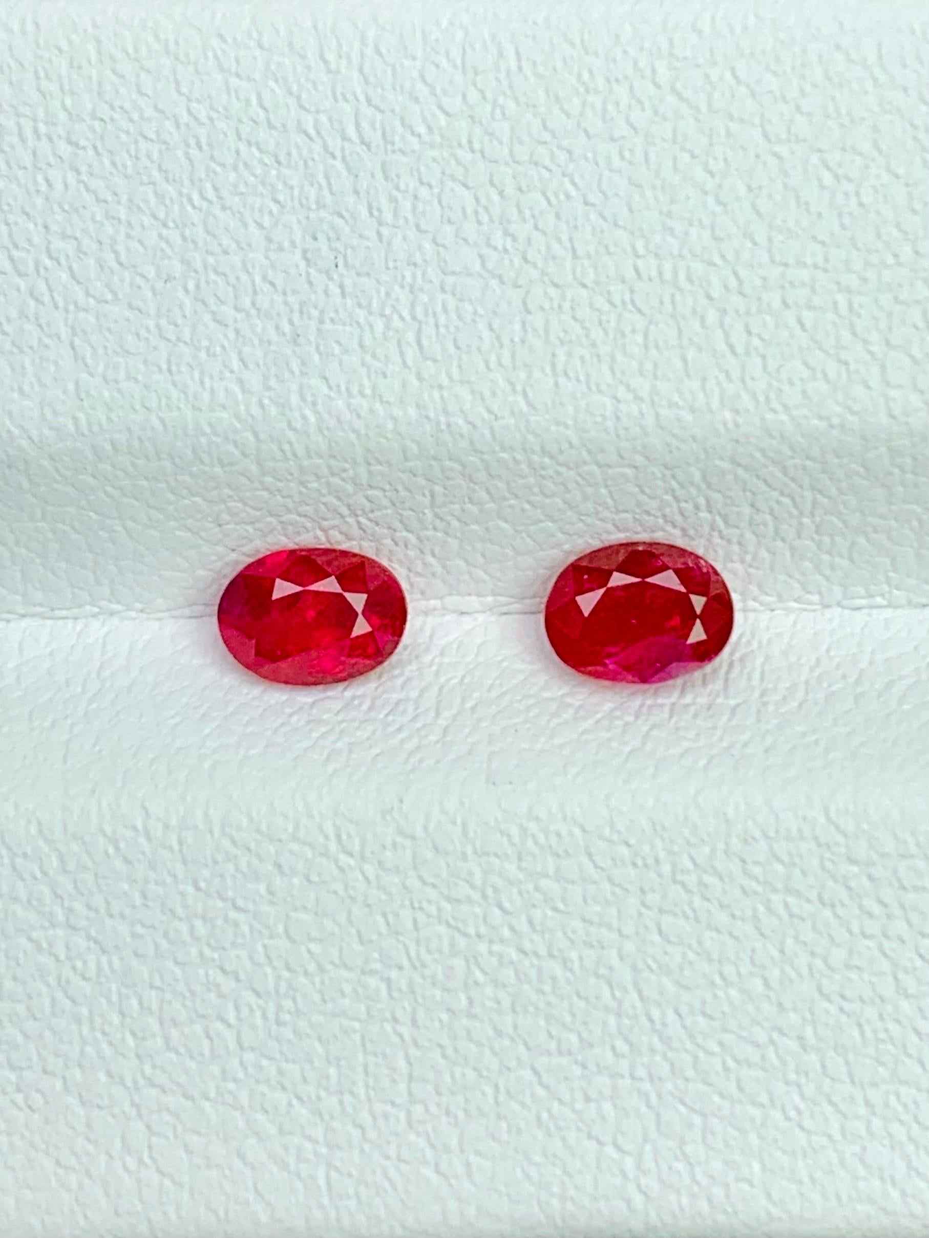 0.95 Ct  GIA Certificate Pair Ruby Natural Unheated Burma Ruby Pigeon Blood For Sale 4