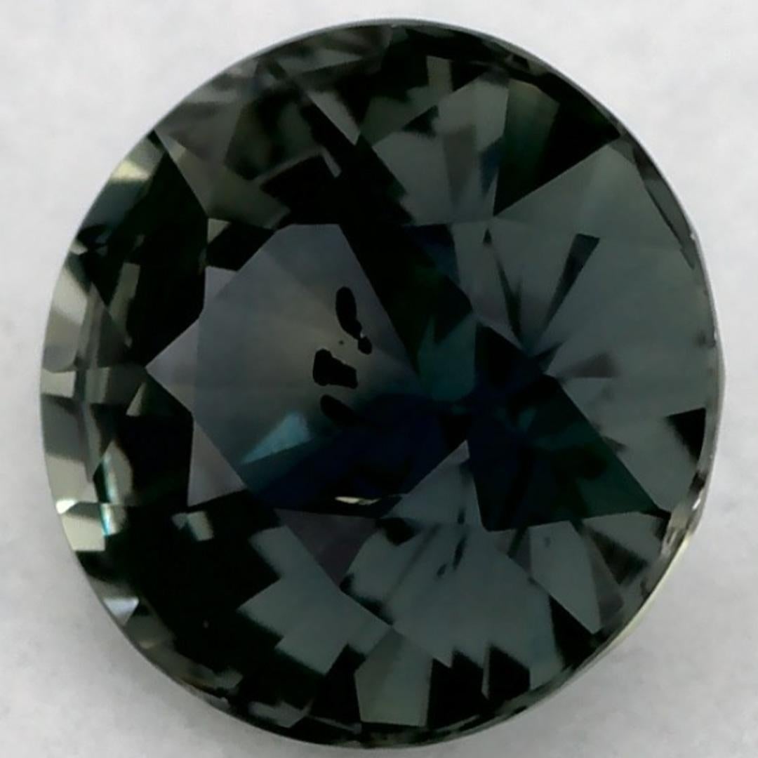 Ce saphir vert naturel offre élégance et sophistication. Avec sa riche saturation de couleurs et sa coupe précise, il constitue la pièce maîtresse parfaite pour une bague de fiançailles ou une conception de bijoux de luxe.

Ce saphir provient du Sri
