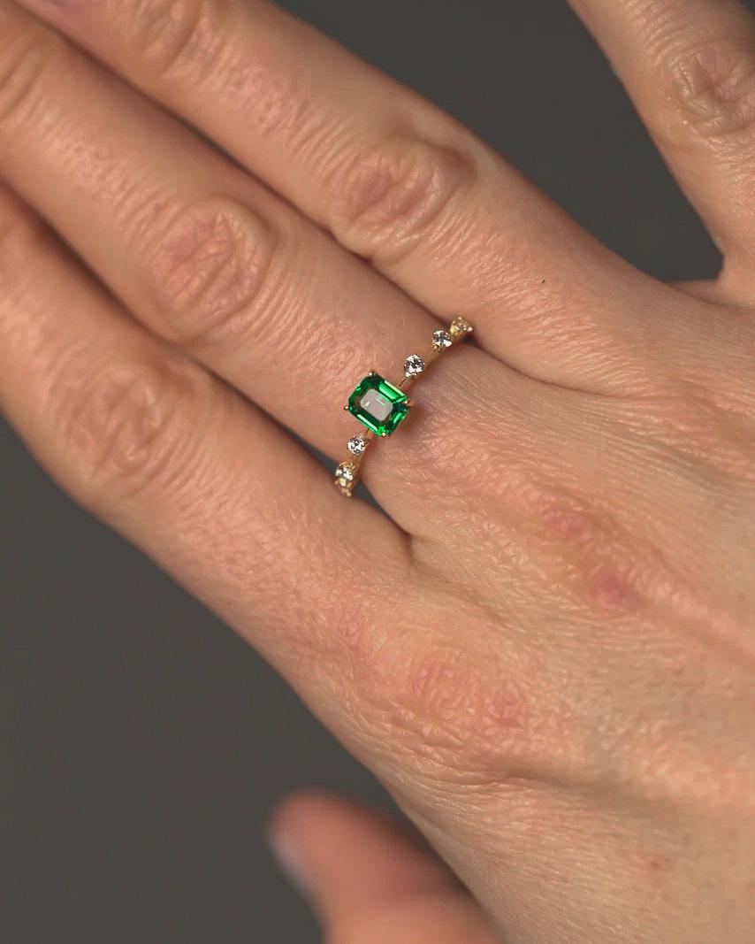 Extremely stylish fashionable 0.95 Carat Tsavorite Diamond 18 Karat Yellow Gold Cocktail Ring.
It could be perfect for special occasion or for every day use.

SIZE of the ring - 55mm