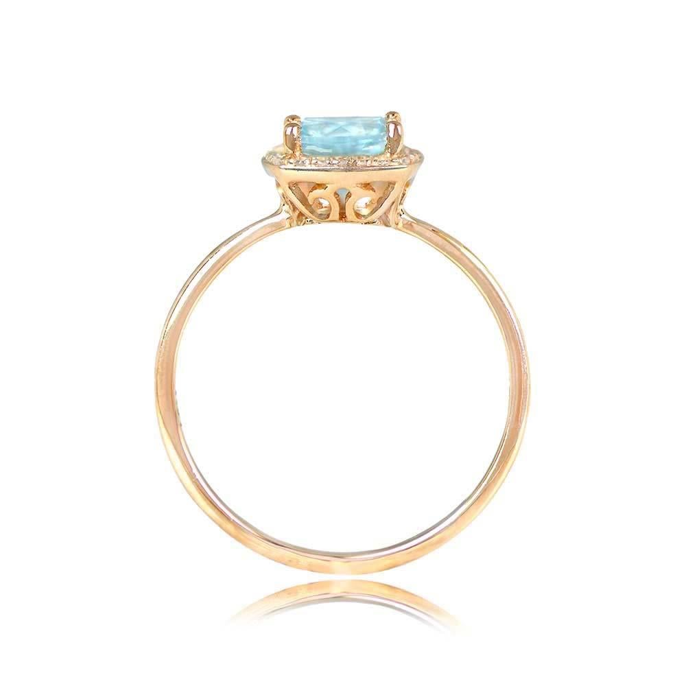 0.95ct Cushion Cut Aquamarine Engagement Ring, Diamond Halo, 18k Yellow Gold In Excellent Condition For Sale In New York, NY
