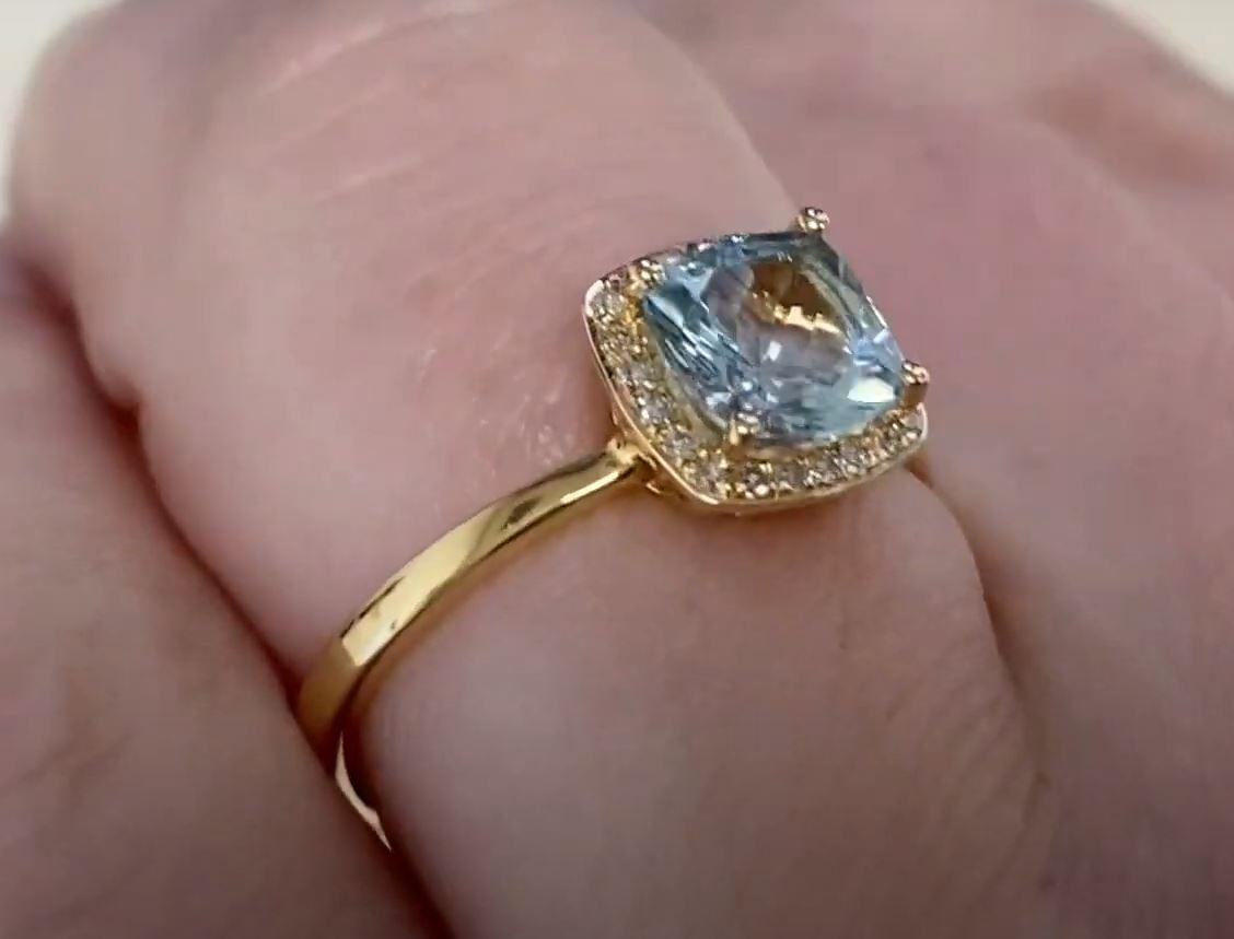 0.95ct Cushion Cut Aquamarine Engagement Ring, Diamond Halo, 18k Yellow Gold For Sale 1