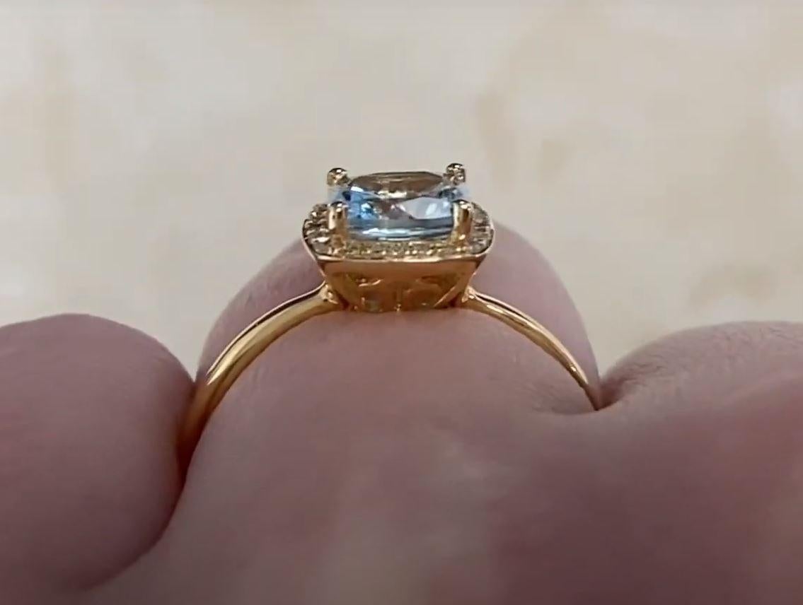 0.95ct Cushion Cut Aquamarine Engagement Ring, Diamond Halo, 18k Yellow Gold For Sale 3